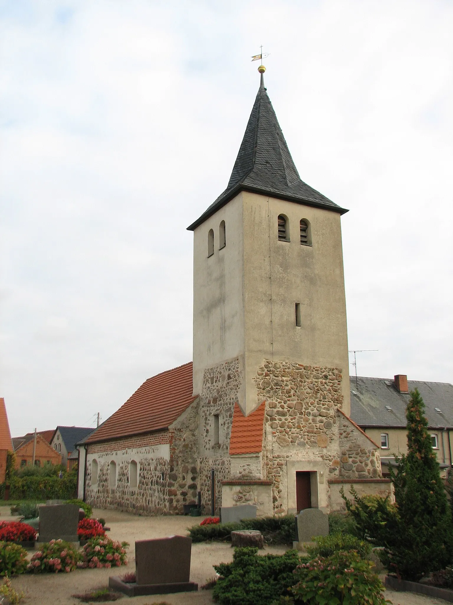 Photo showing: Kirche zu Wollenhagen (Oktober 2018)