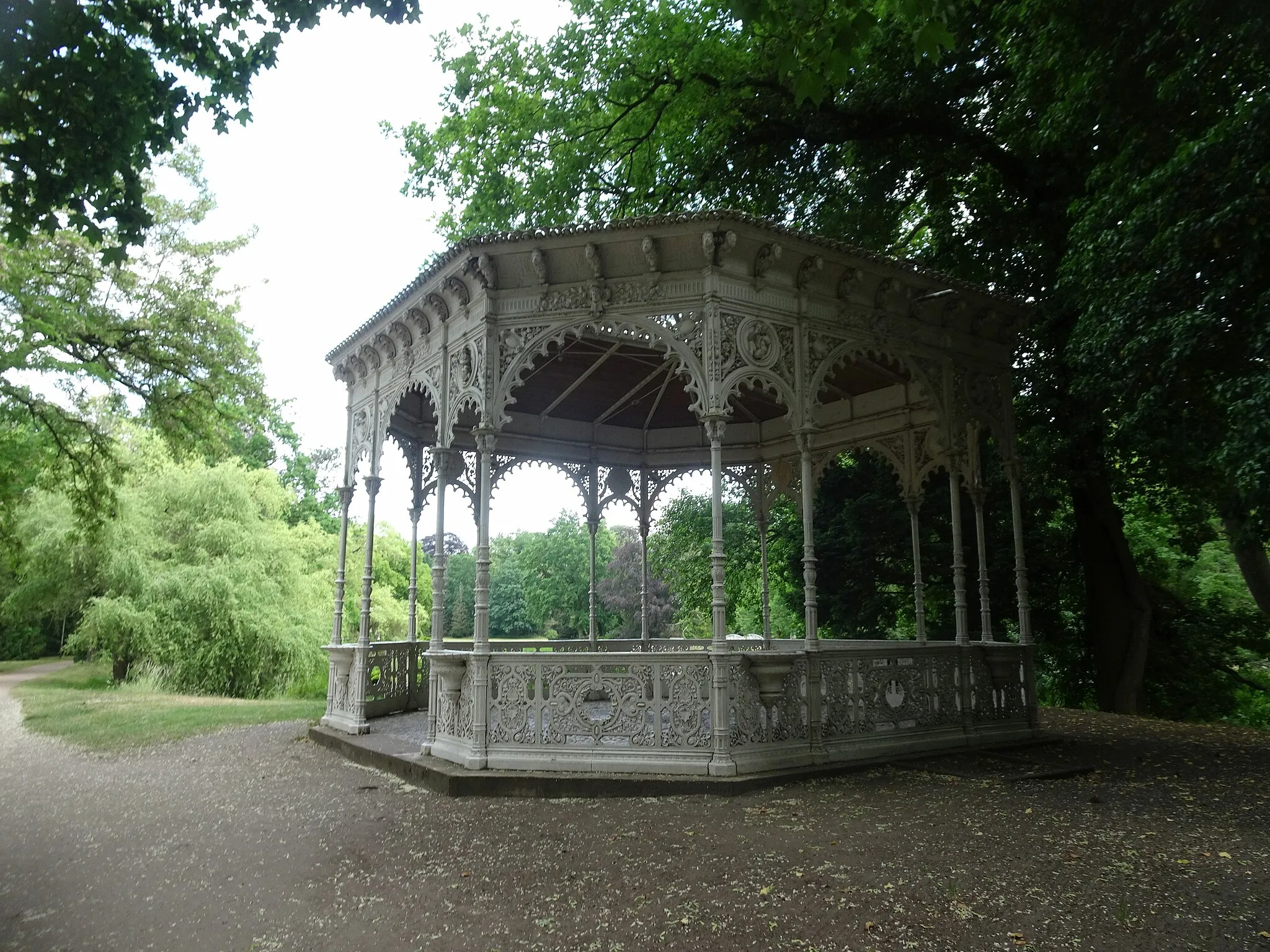 Photo showing: Tangerhütte, Gußeiserner Pavillon im Stadtpark