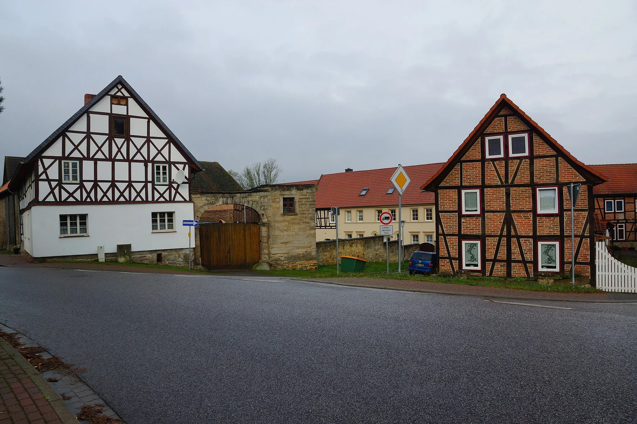 Photo showing: Beendorf, Germany: Timber frame houses in the Mittelstrasse