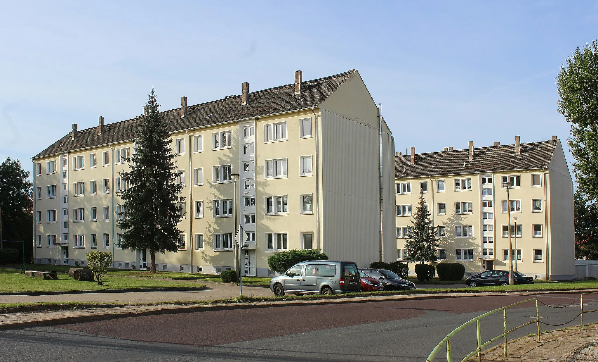 Photo showing: Großörner (Mansfeld), blocks of flats "Am Schlagbaum"