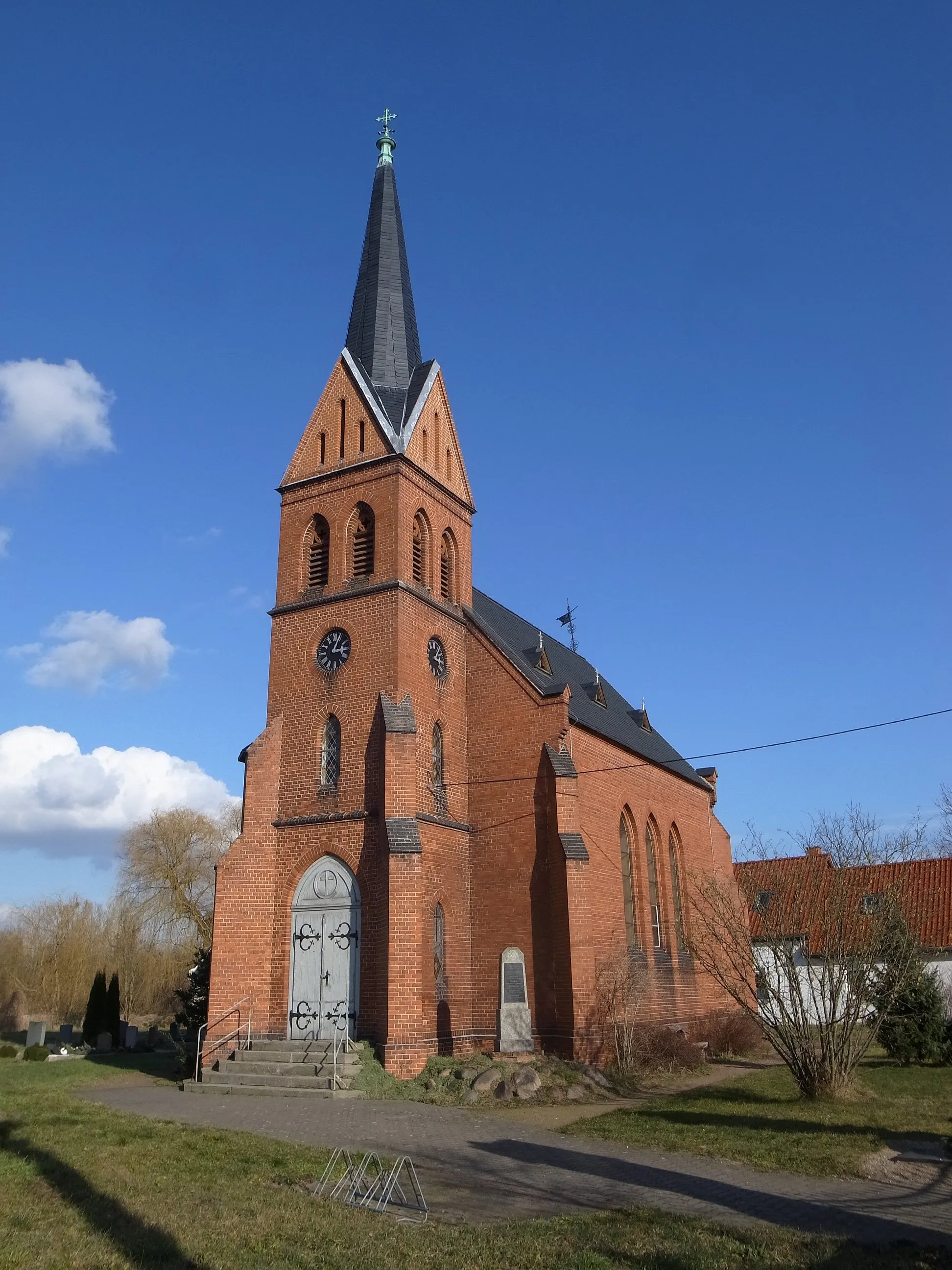 Photo showing: Trebbichau, Osternienburger Land, Kirche (Baudenkmal im Denkmalverzeichniss Sachsen-Anhalt, Erfassungsnummer: 094 09392 000 000 000 000 [1])
