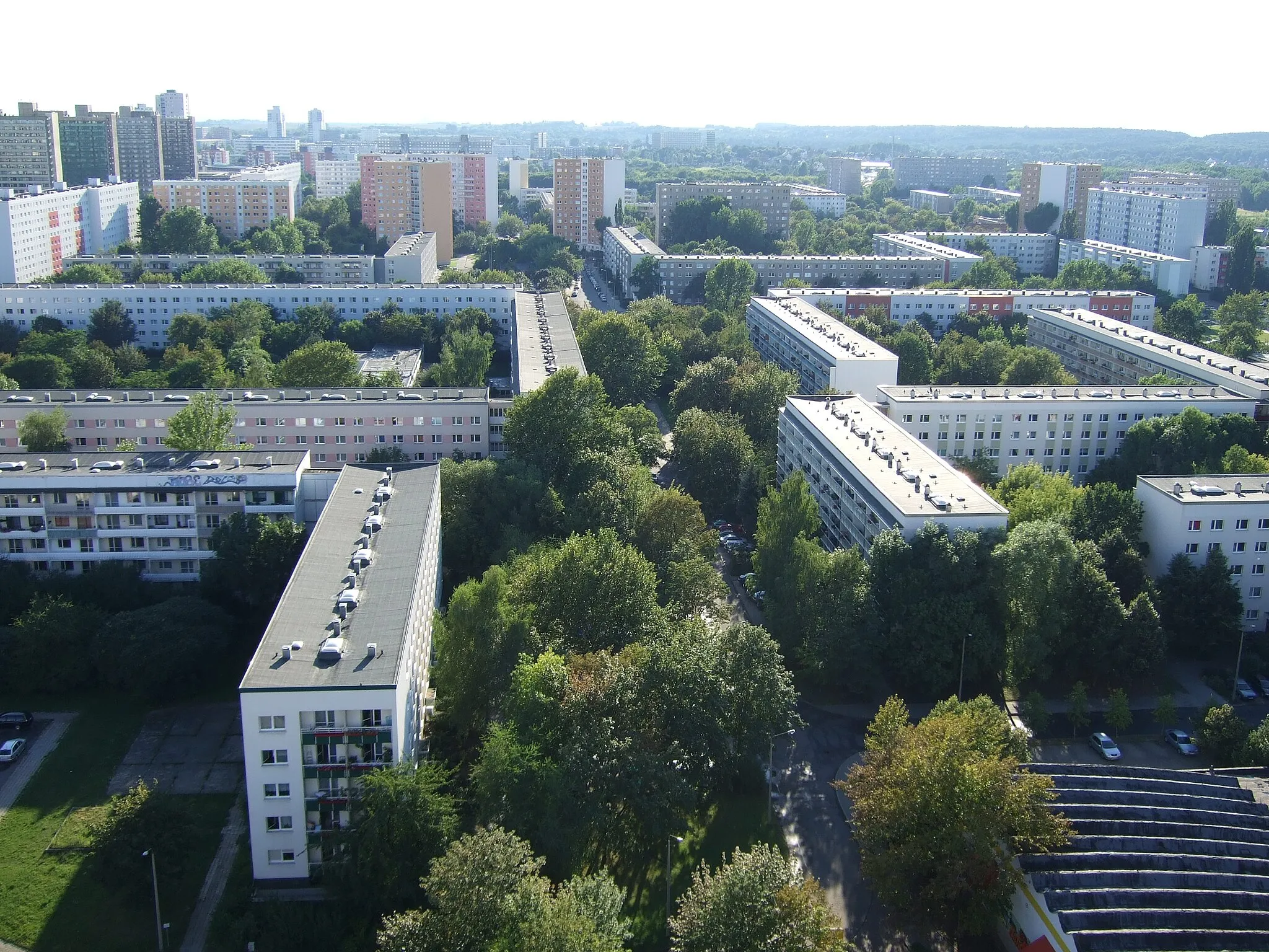 Photo showing: Blick Richtung Westen auf Halle-Neustadt aus der 20ten Etage von Am Tulpenbrunnen 7