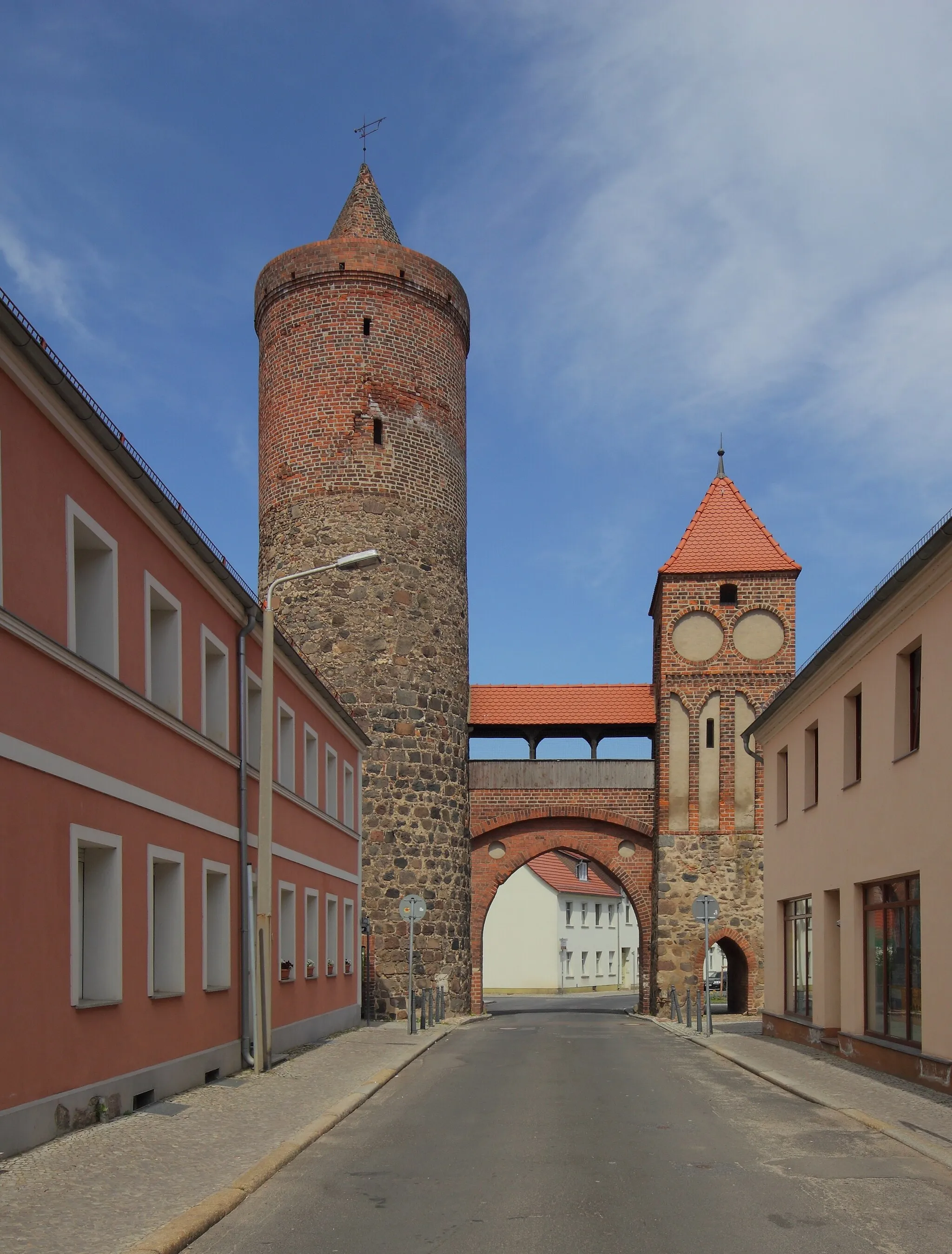 Photo showing: Former town gate in Jüterbog, Brandenburg, Germany