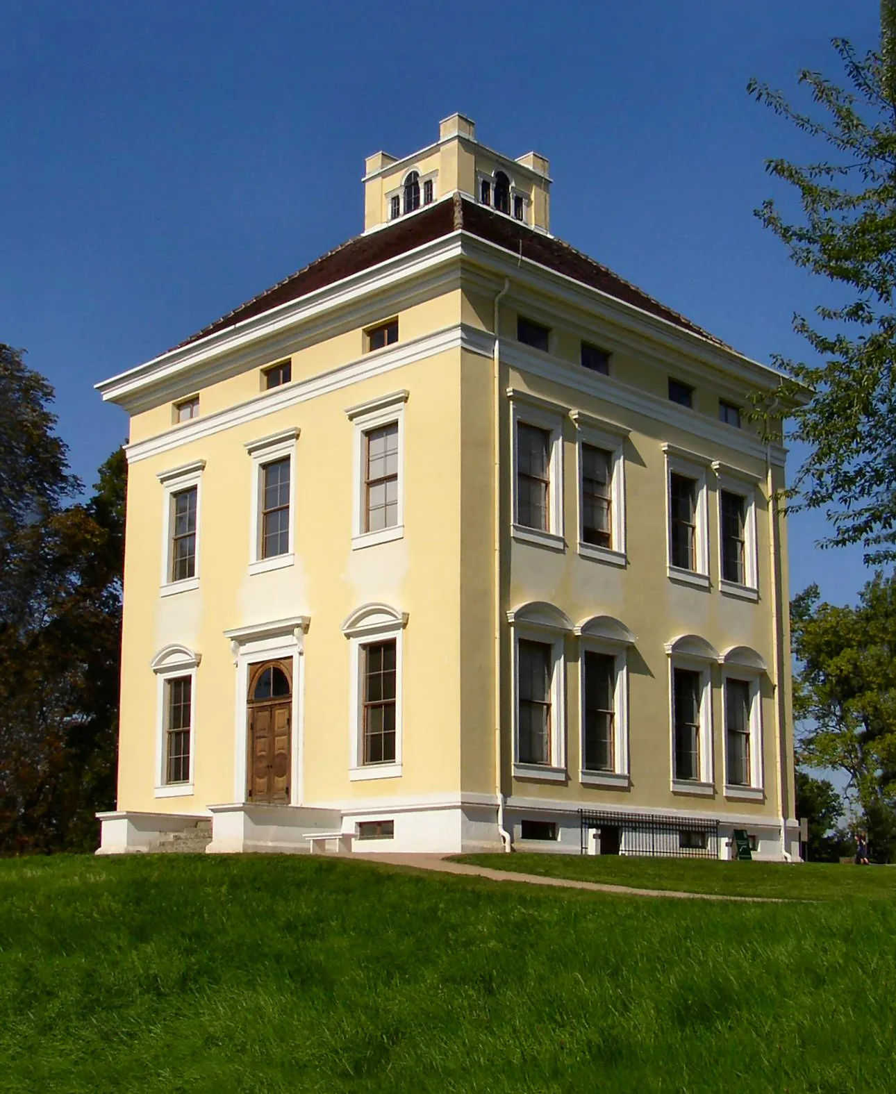 Photo showing: Palace Luisium in Dessau-Waldersee in Saxony-Anhalt, Germany