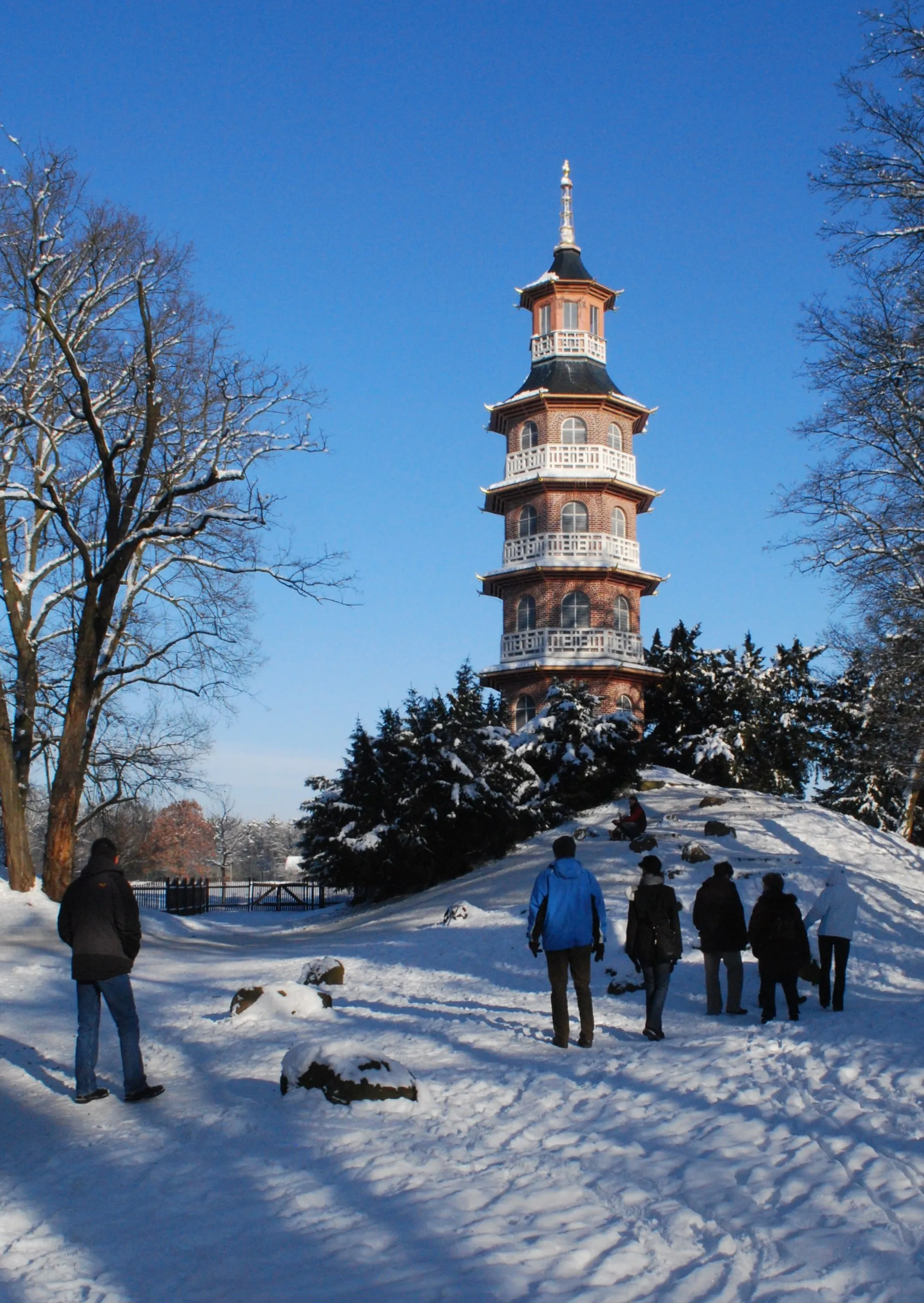 Photo showing: Pagode im Park von Oranienbaum