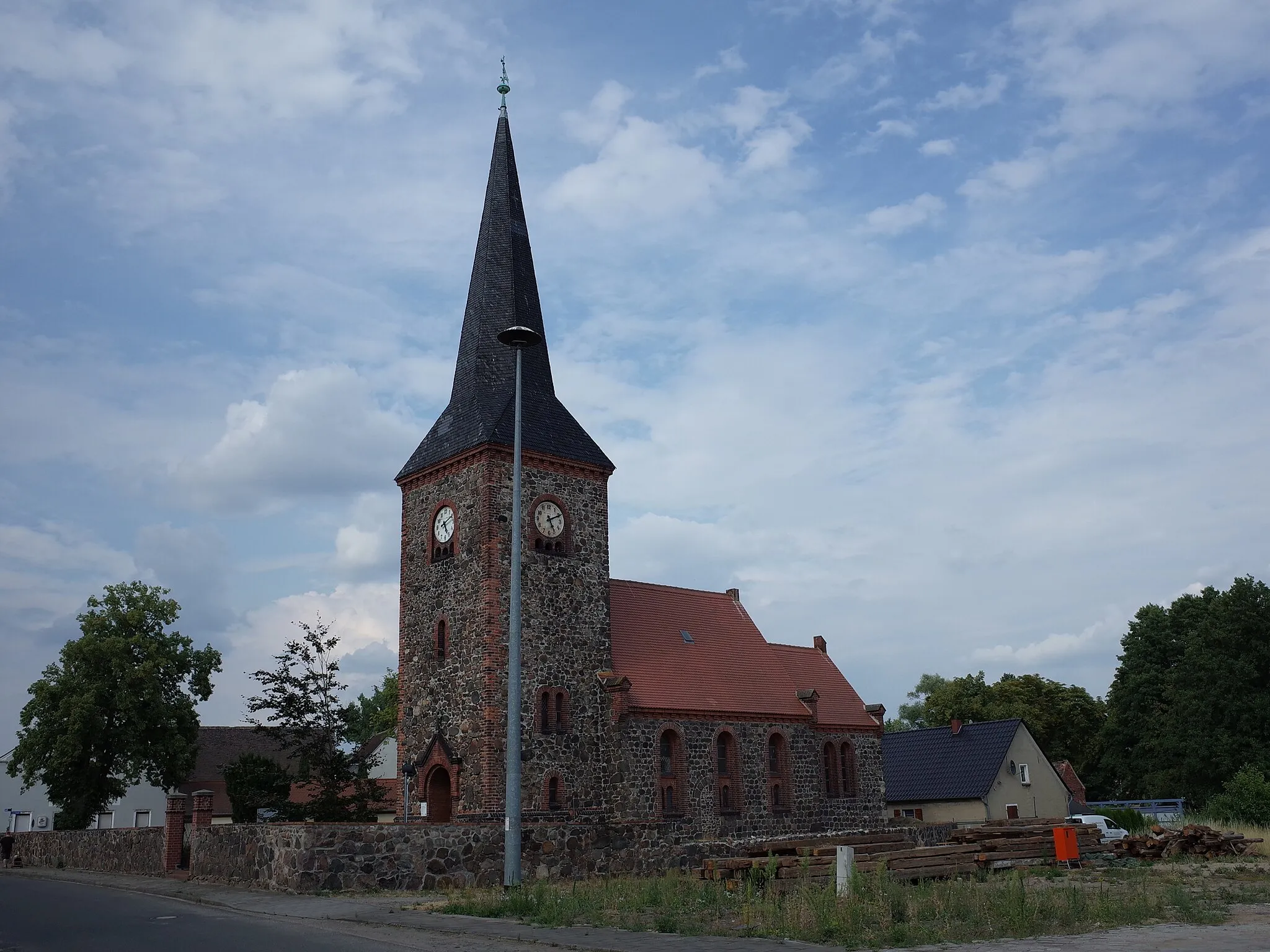 Photo showing: This is a picture of the Saxony-Anhalt Kulturdenkmal (cultural heritage monument) with the ID