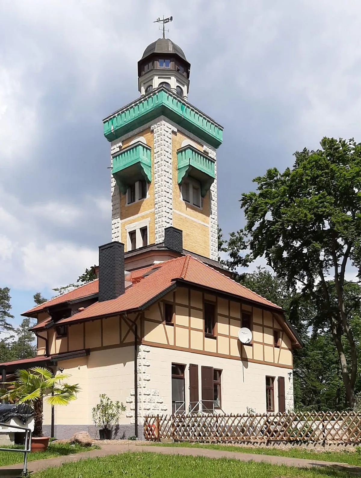 Photo showing: Der Kaiser-Wilhelm-Turm bei Bad Schmiedeberg
