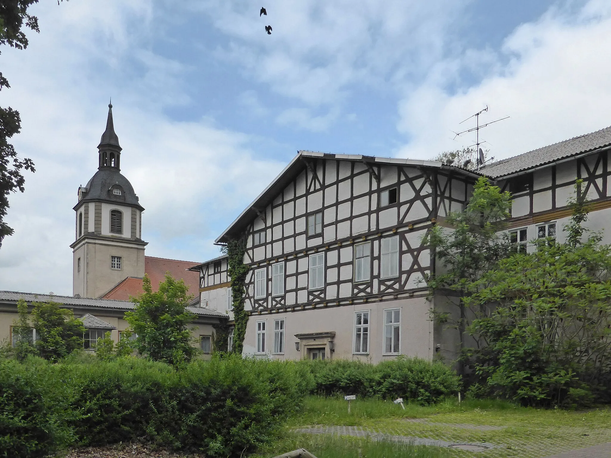 Photo showing: Evangelische Kirche und ehemaliges Gräfliches Schloss in Beetzendorf.