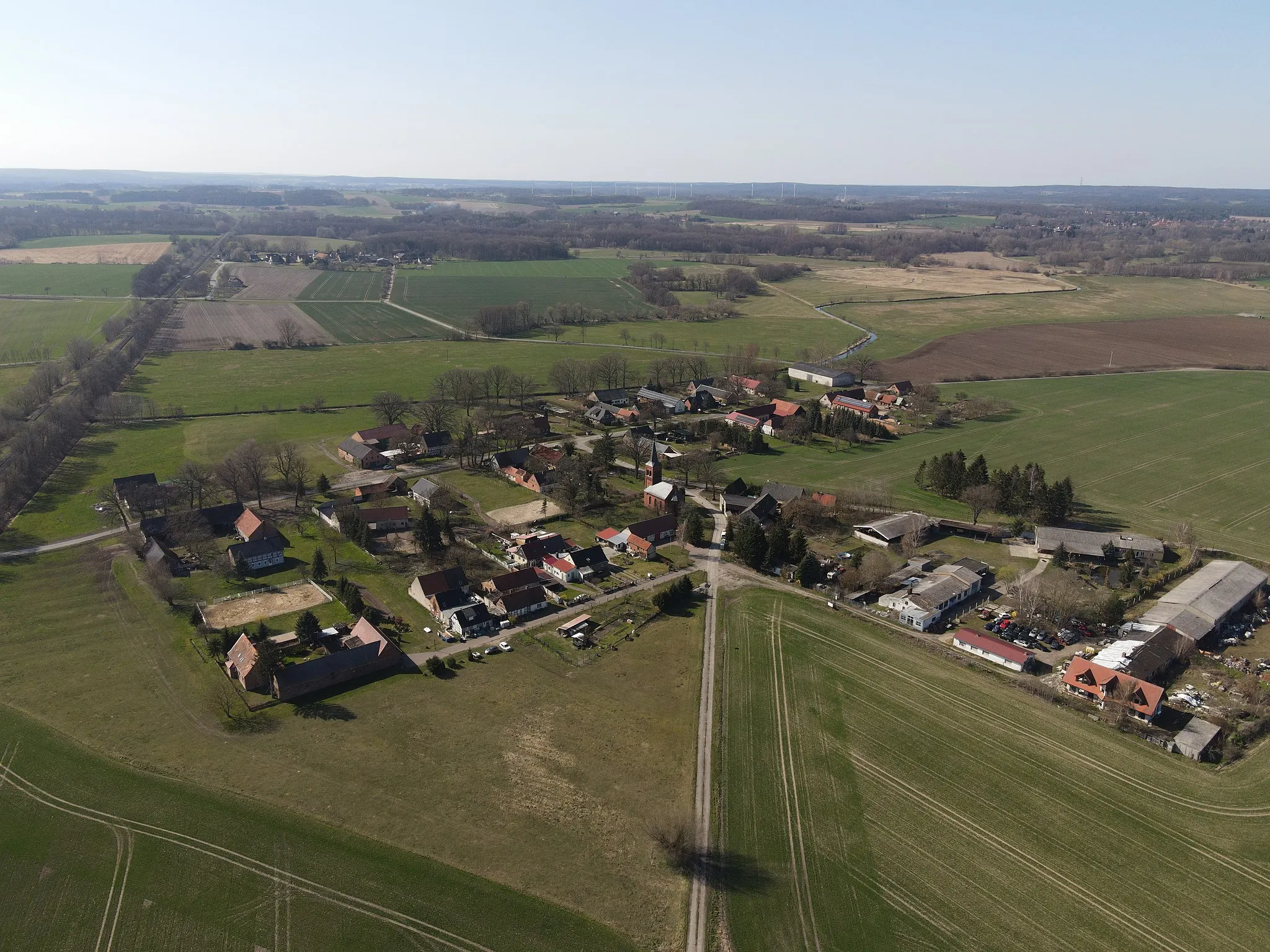 Photo showing: Hestedt im März 2021 von Südosten
