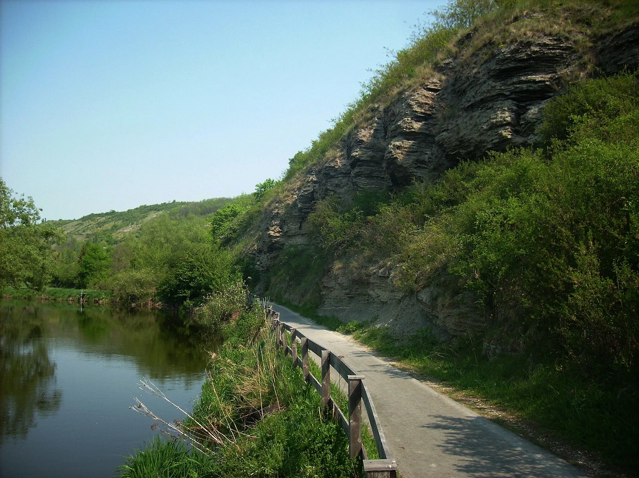 Photo showing: Unstrut river at the Glockenseck near Dorndorf (Laucha an der Unstrut, district of Burgenlandkreis, Saxony-Anhalt)
