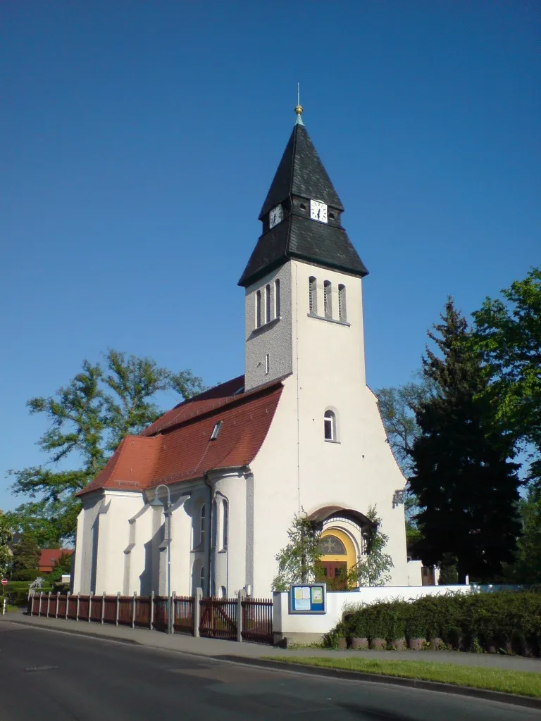 Photo showing: Die Kirche von Mölkau im Leipziger Ortsteil Zweinaundorf.