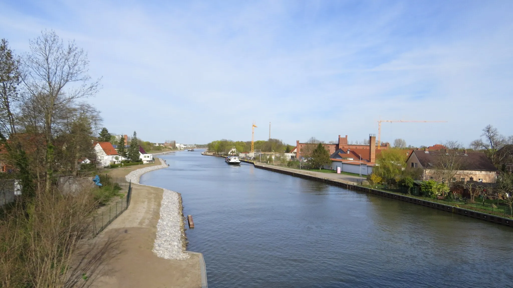 Photo showing: Elbe-Havel-Kanal Richtung Osten, Genthin