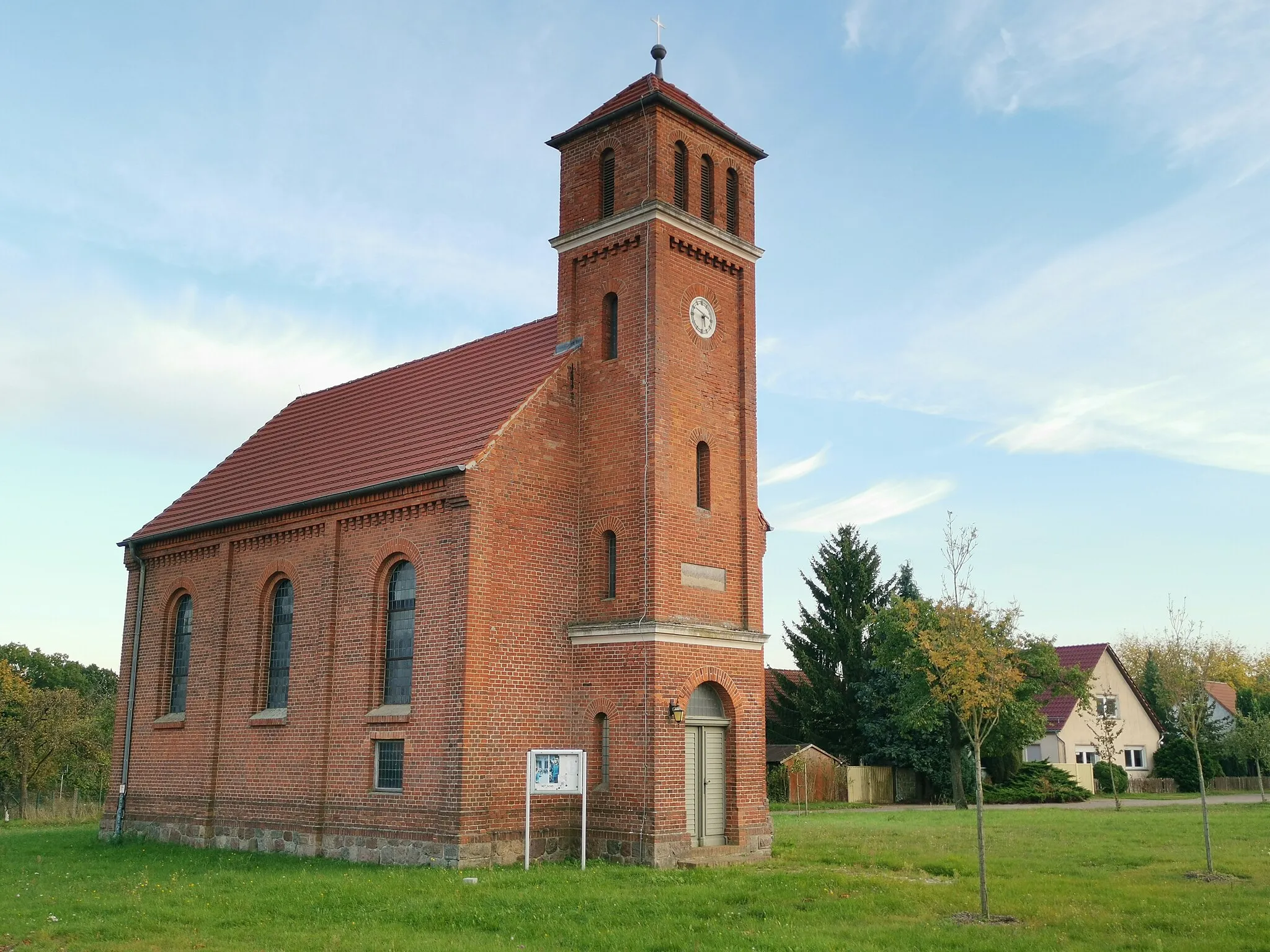 Photo showing: Denkmalgeschützte Kirche in Mützdorf, Wiesenburg/Mark