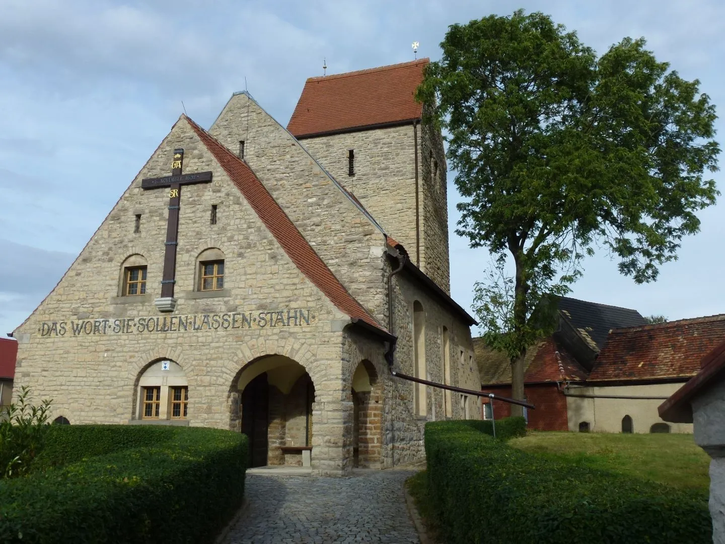 Photo showing: Gustav-Adolf-Gedenkkirche in Meuchen
