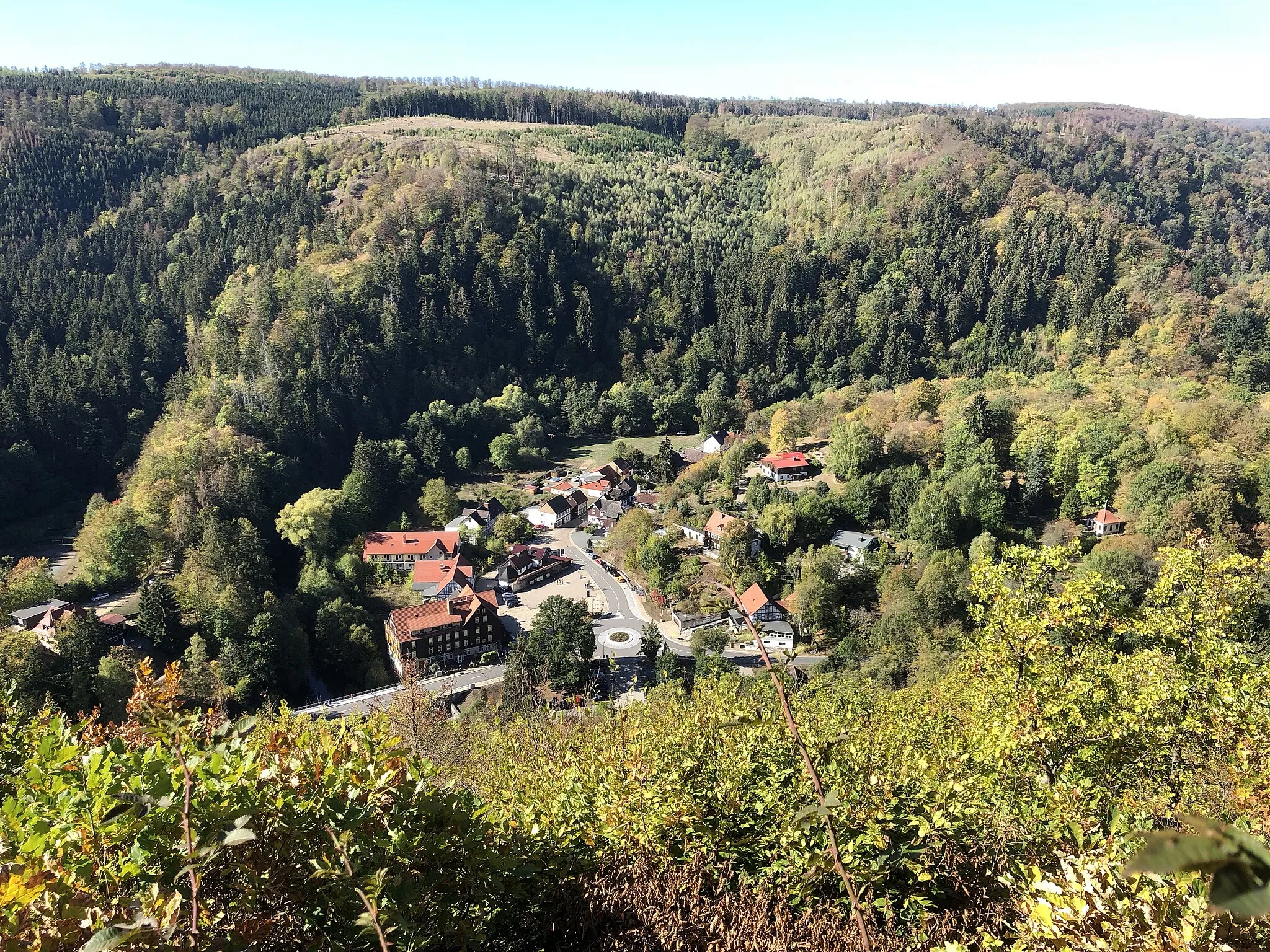 Photo showing: Blick auf Treseburg vom Weißen Hirsch