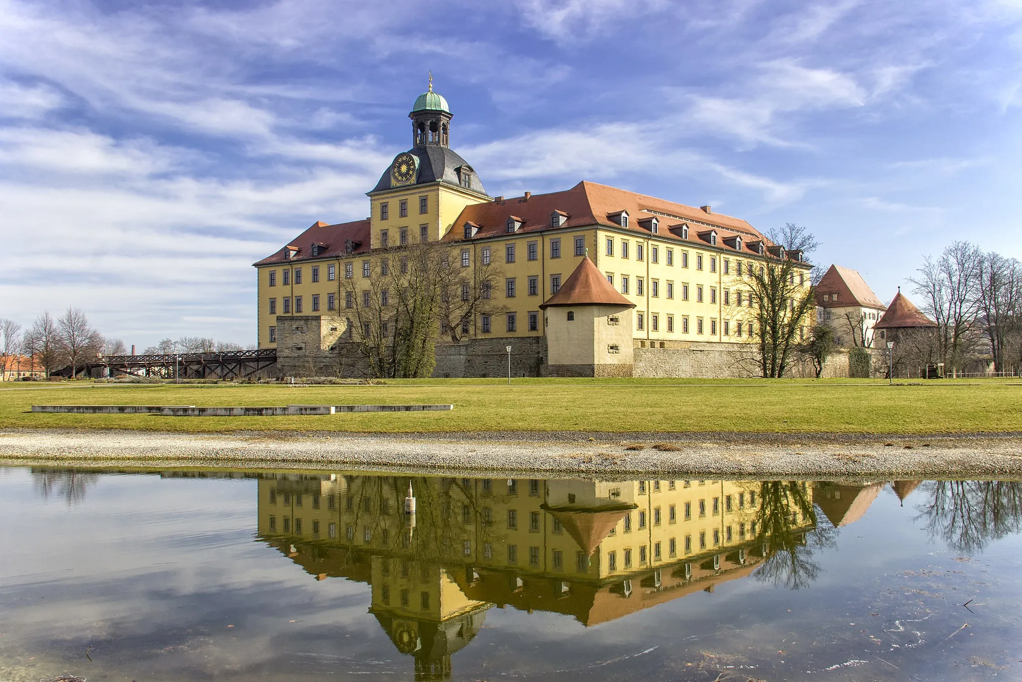 Photo showing: Blick auf Schloss Moritzburg in Zeitz