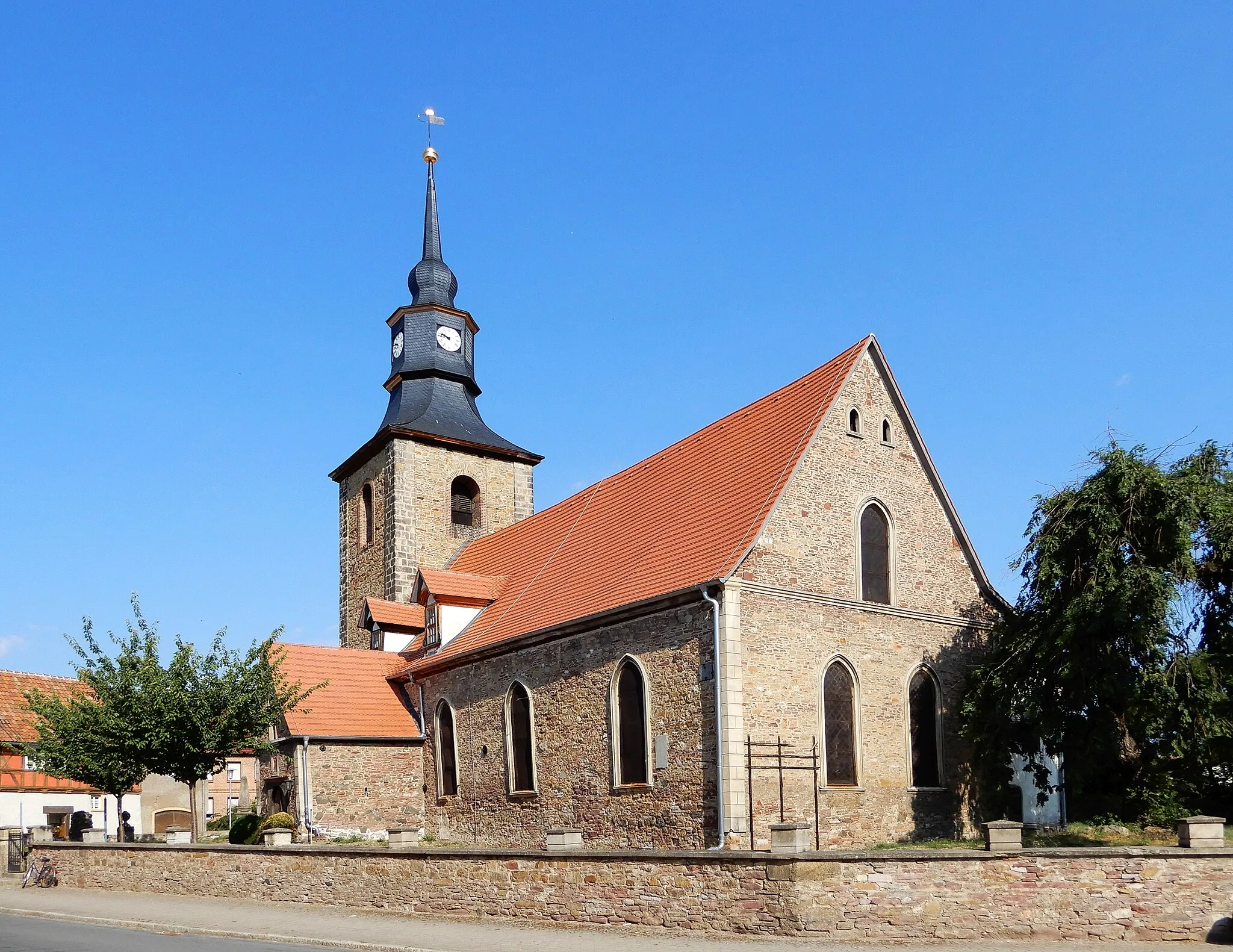 Photo showing: Blick auf die Dorfkirche in Meisdorf