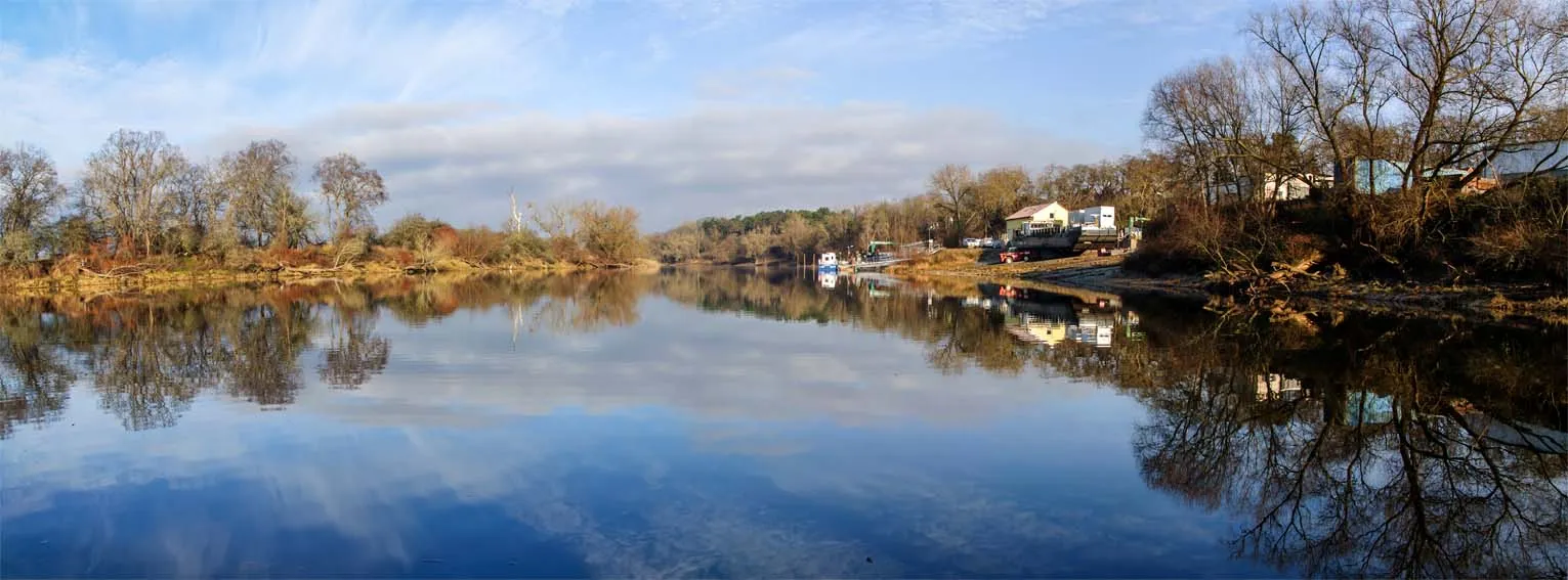 Photo showing: Old Elbe Derben in December