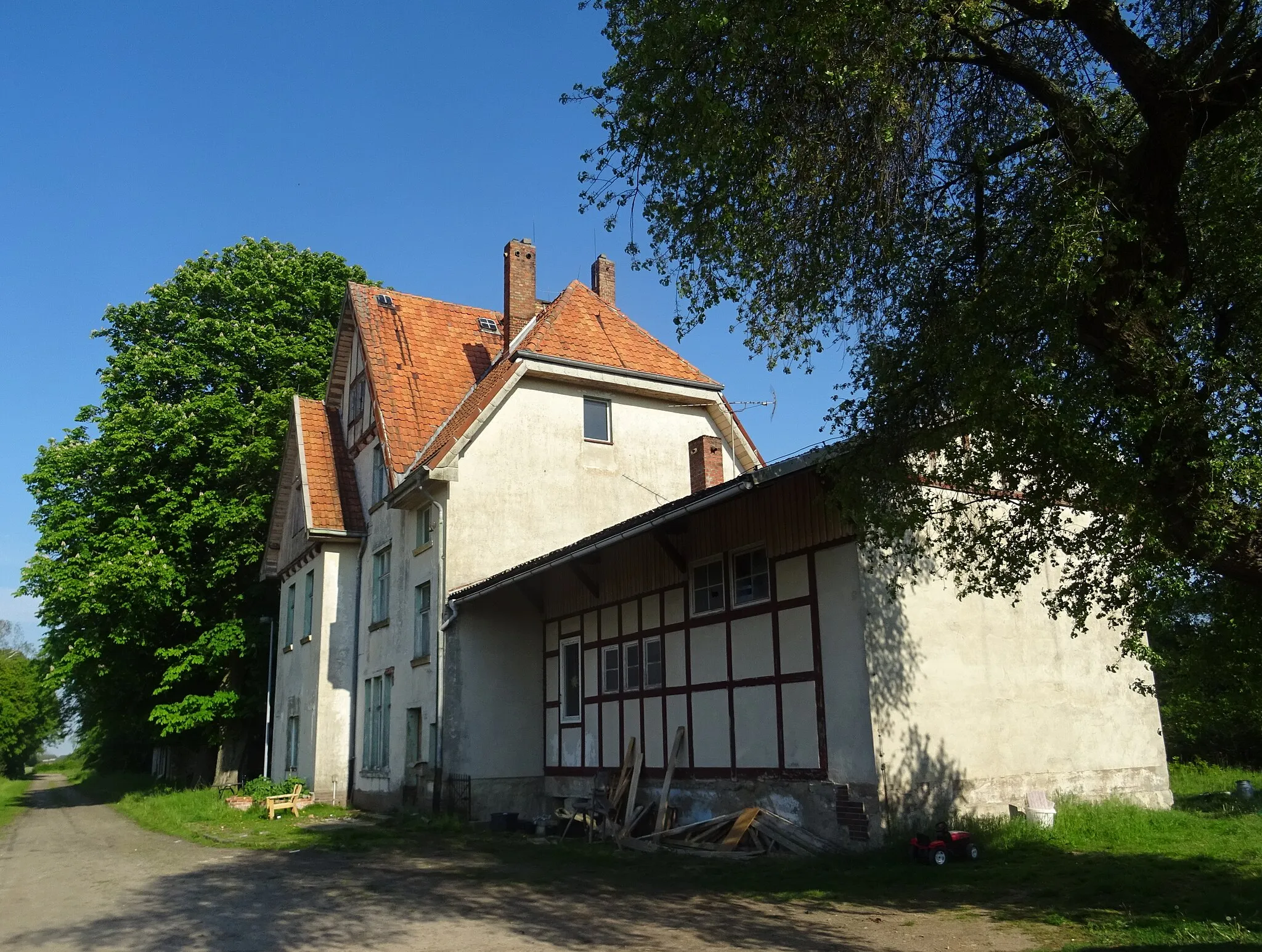 Photo showing: Bahnhof Mechau, Baudenkmal, Straßenseite