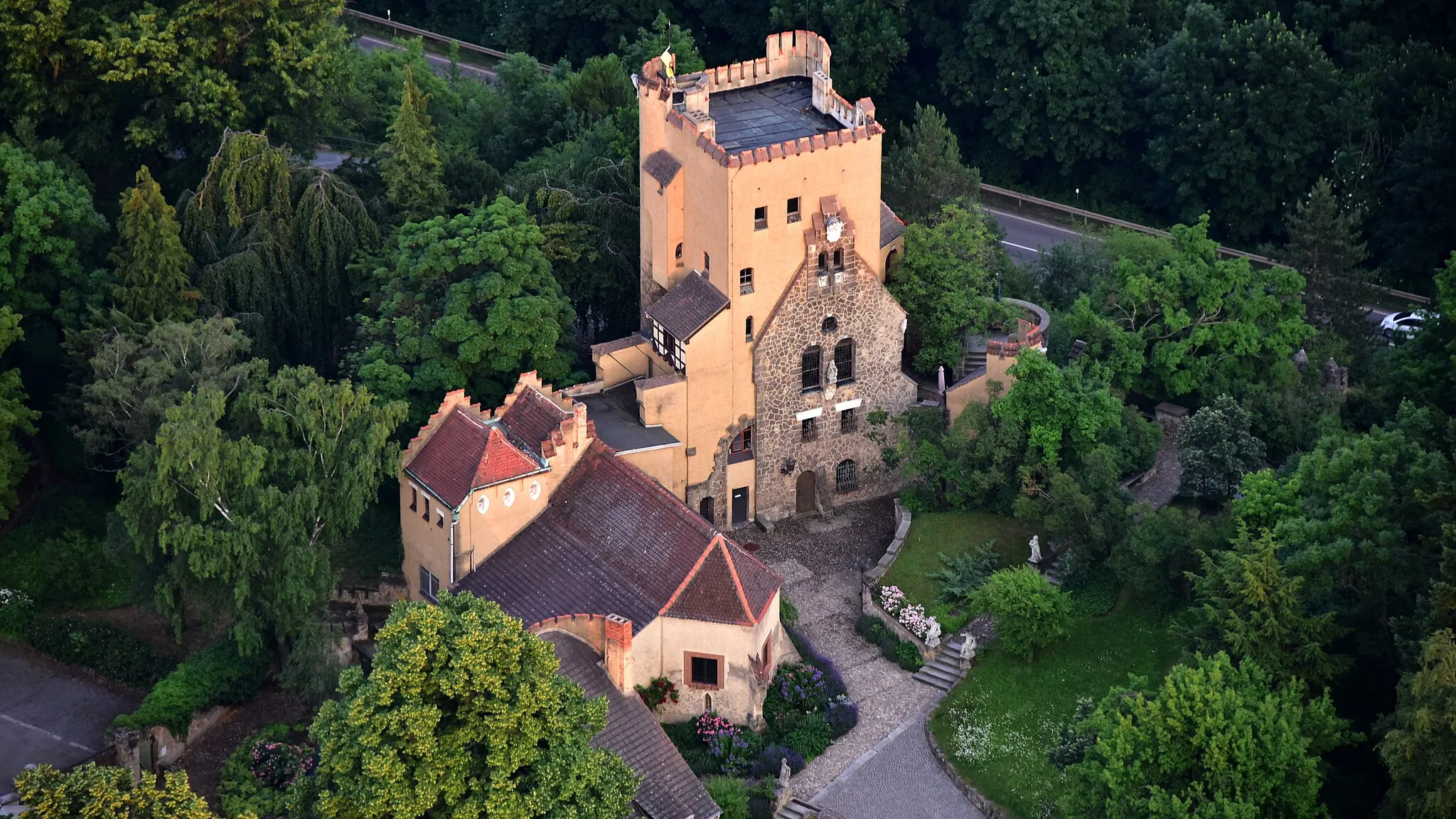 Photo showing: Roseburg (Schloss), Luftaufnahme (2017)