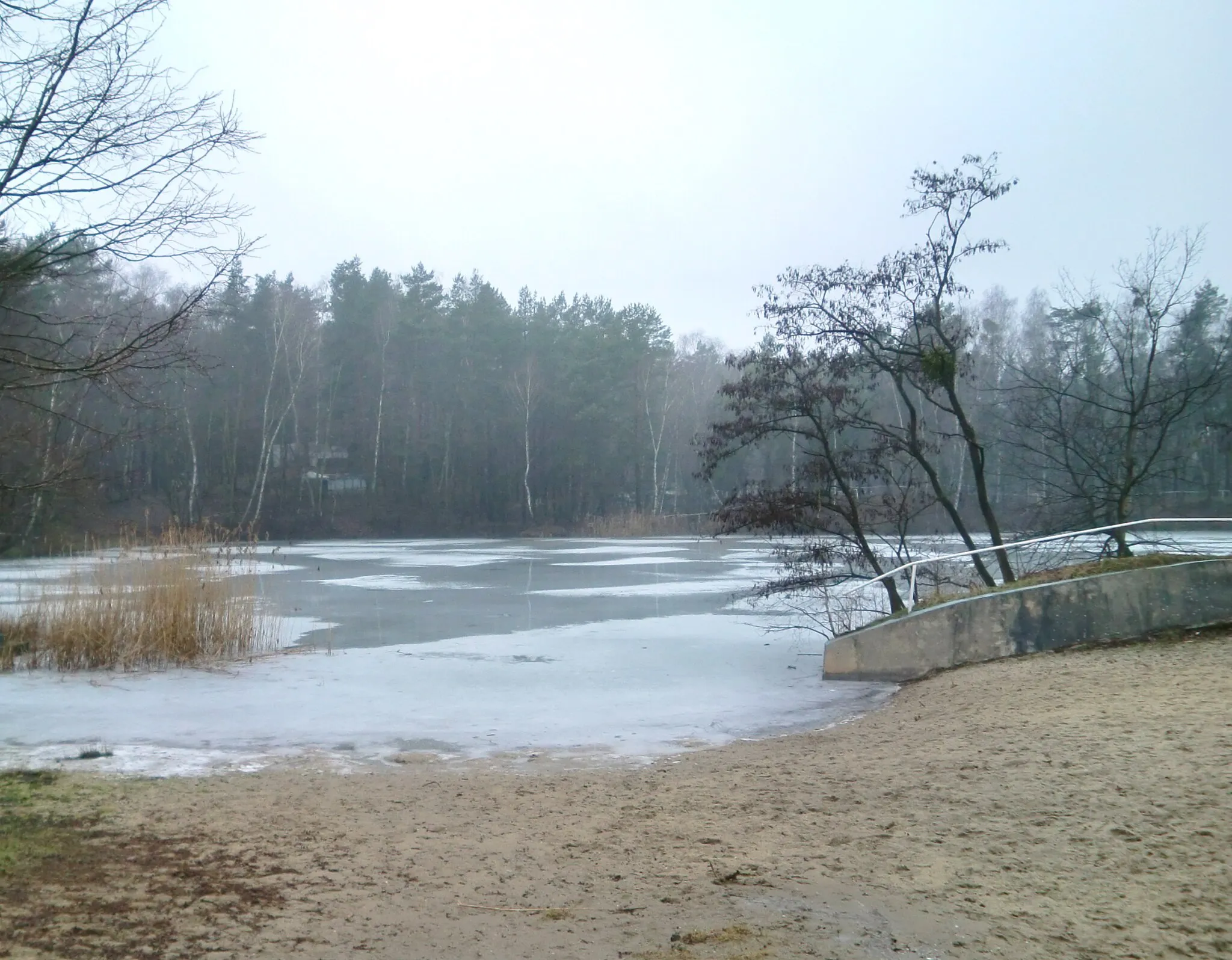 Photo showing: Edersee bei Plötzky, zugefroren