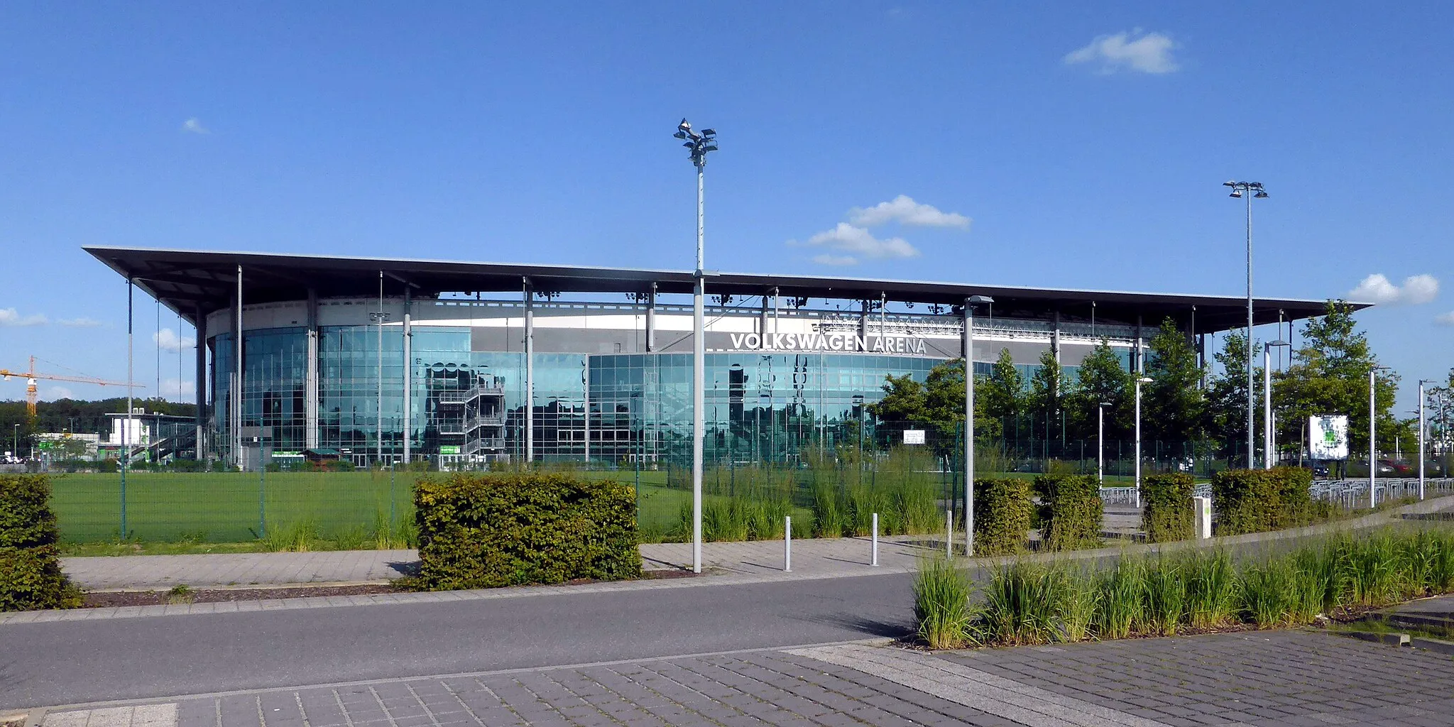 Photo showing: Wolfsburg, die Volkswagen-Arena von Westen gesehen.