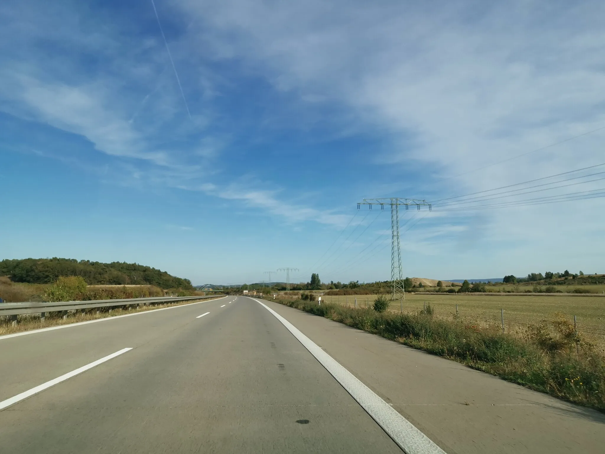 Photo showing: Strommasten der 110 kV-Leitung Hü - BIEV - BIDB der E.ON-Avacon an der A36 in Sachsen-Anhalt bei Blankenburg/Harz