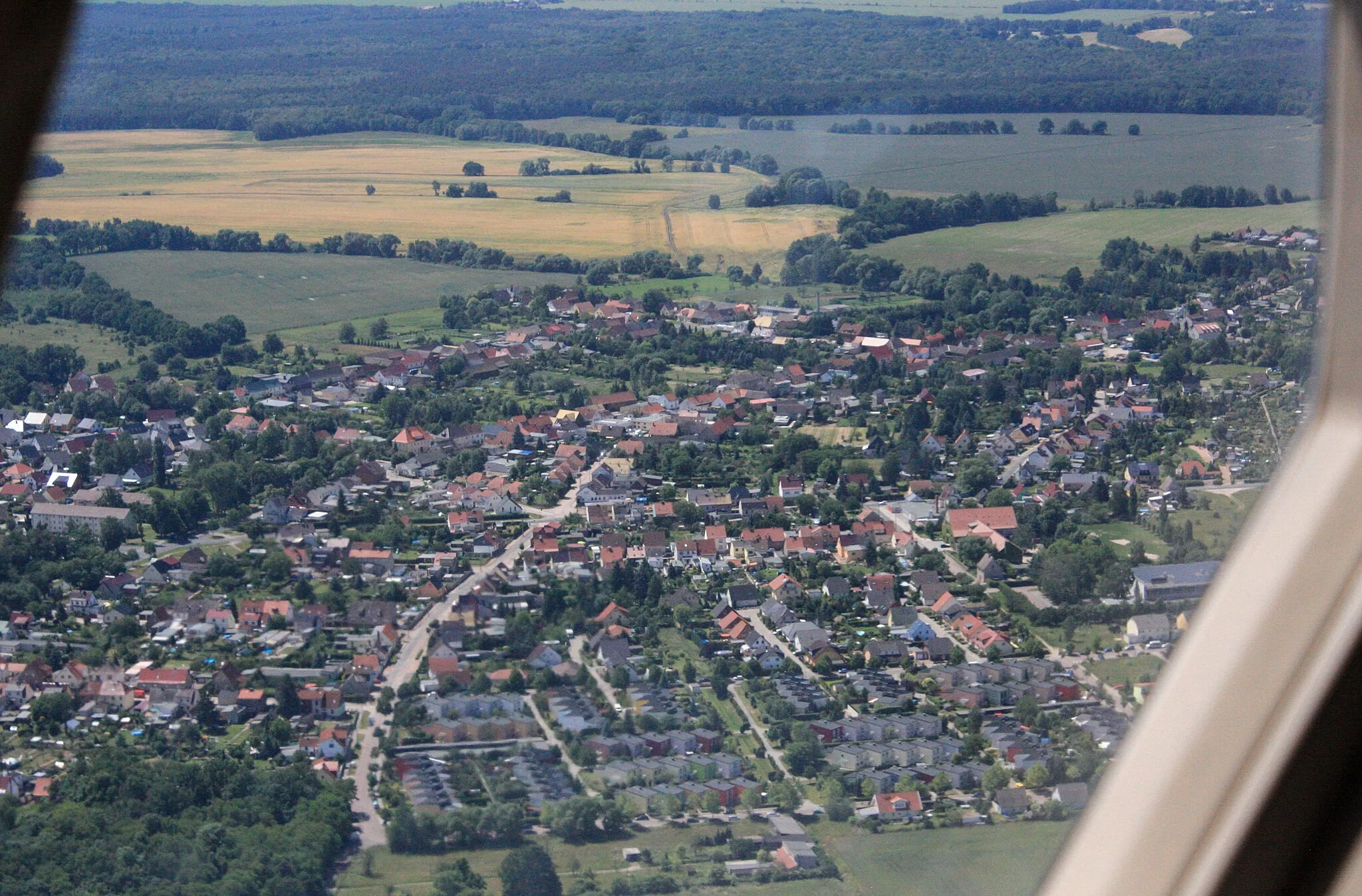 Photo showing: Dessau Kochstedt Luftbild aus Ju52 Foto01