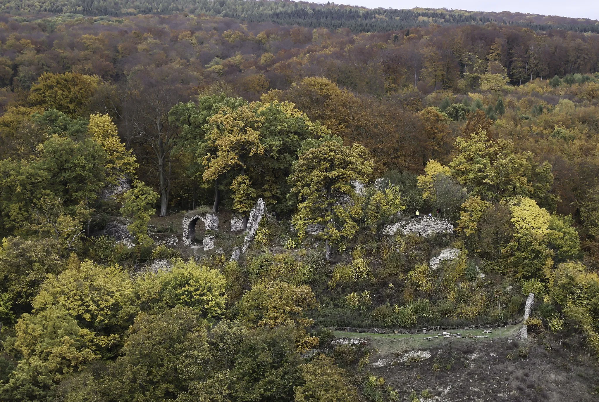 Photo showing: Ruine der Burg Questenberg