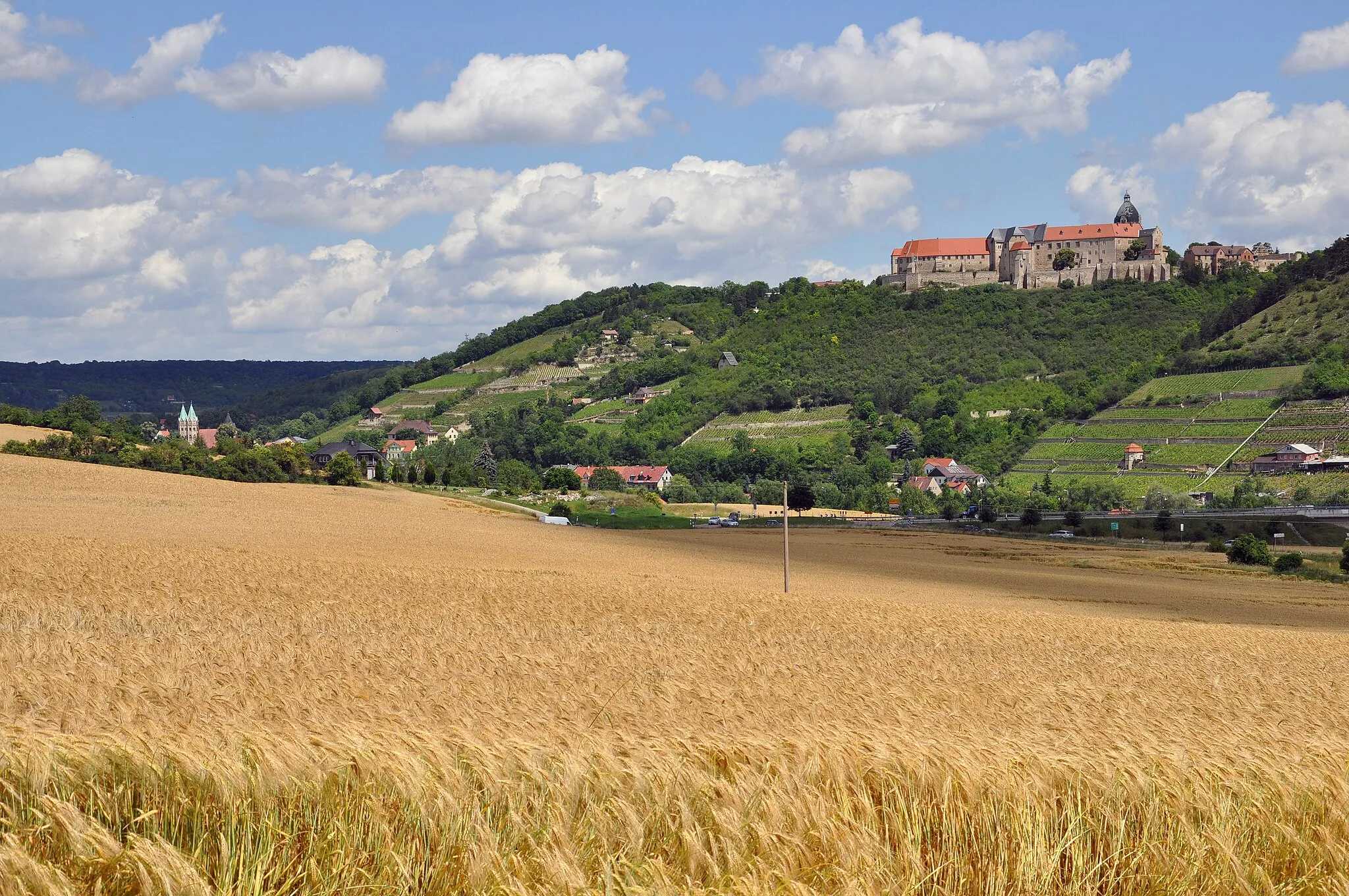 Photo showing: Landscape around Neuenburg