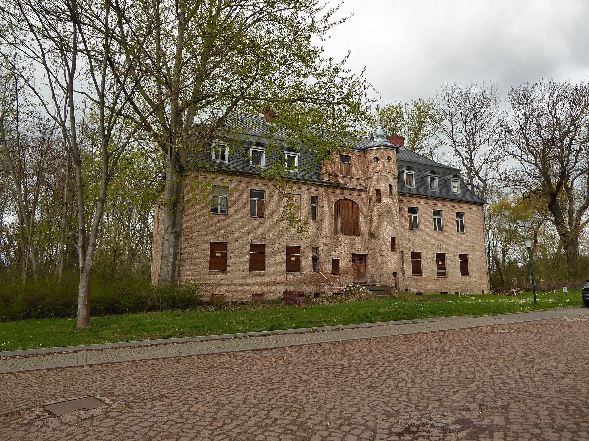 Photo showing: Denkmalgeschütztes Gutshaus (Herrenhaus) in Köchstedt