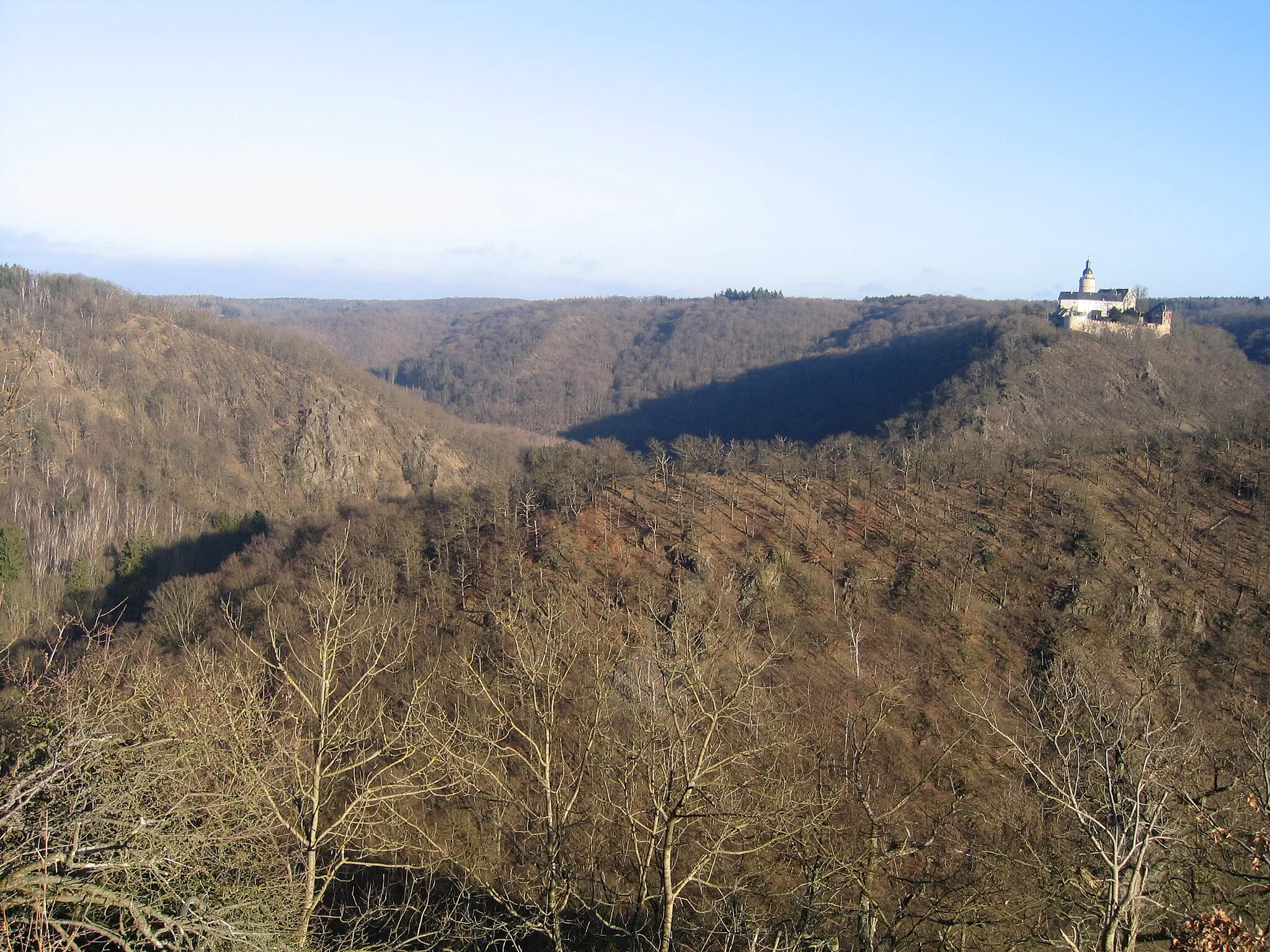 Photo showing: View of the Selke valley and Falkenstein Castle from the Selkesicht viewing point in the Harz Mountains of Germany