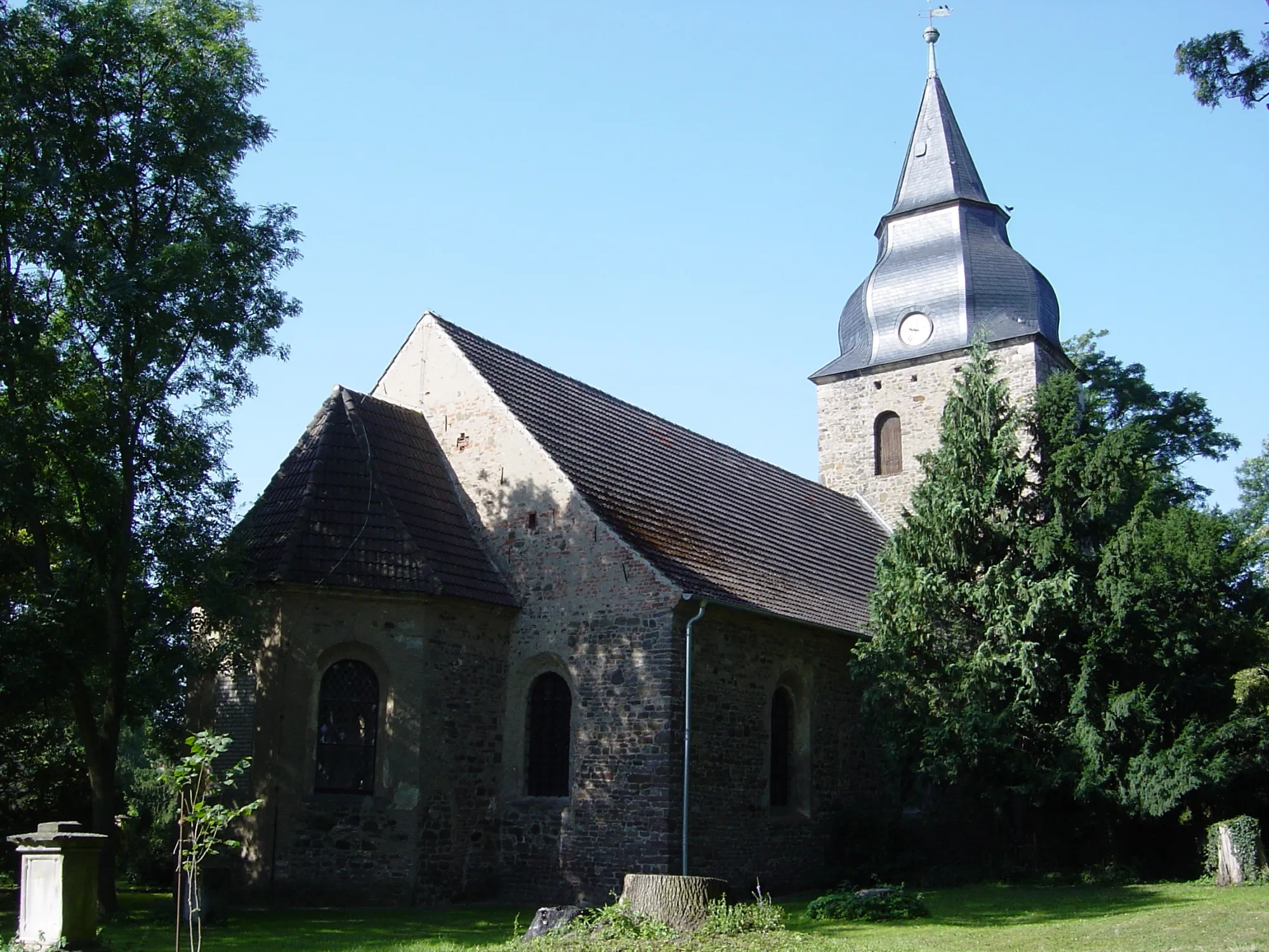 Photo showing: Protestant church St. Nicolai in Eichenbarleben, Germany