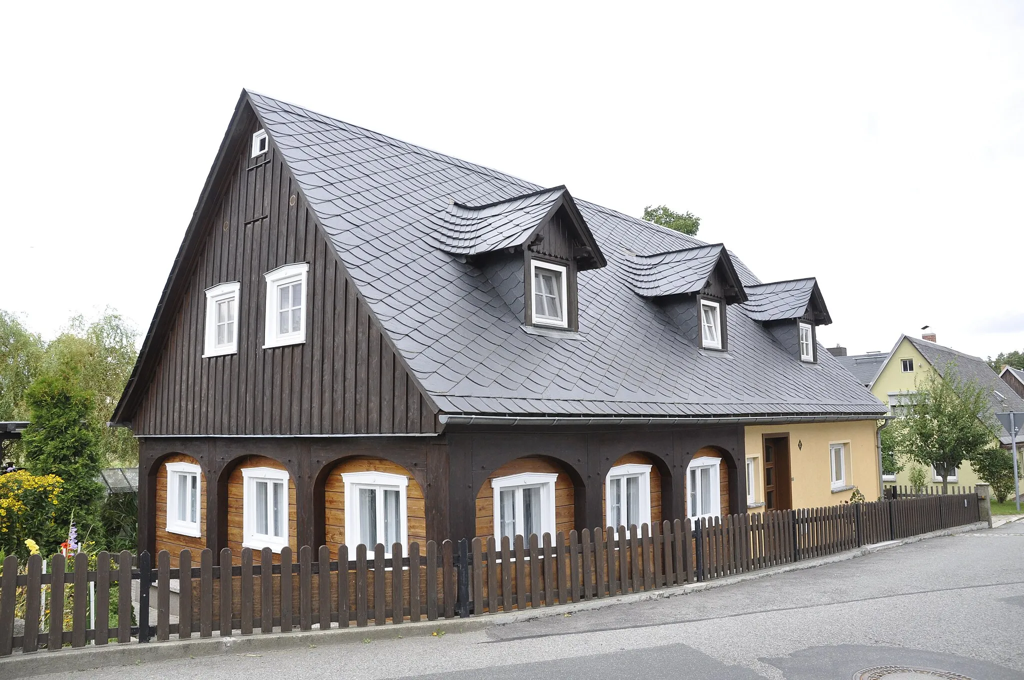 Photo showing: Umgebindehaus Am Heideberg 16, Niedercunnersdorf , Sachsen