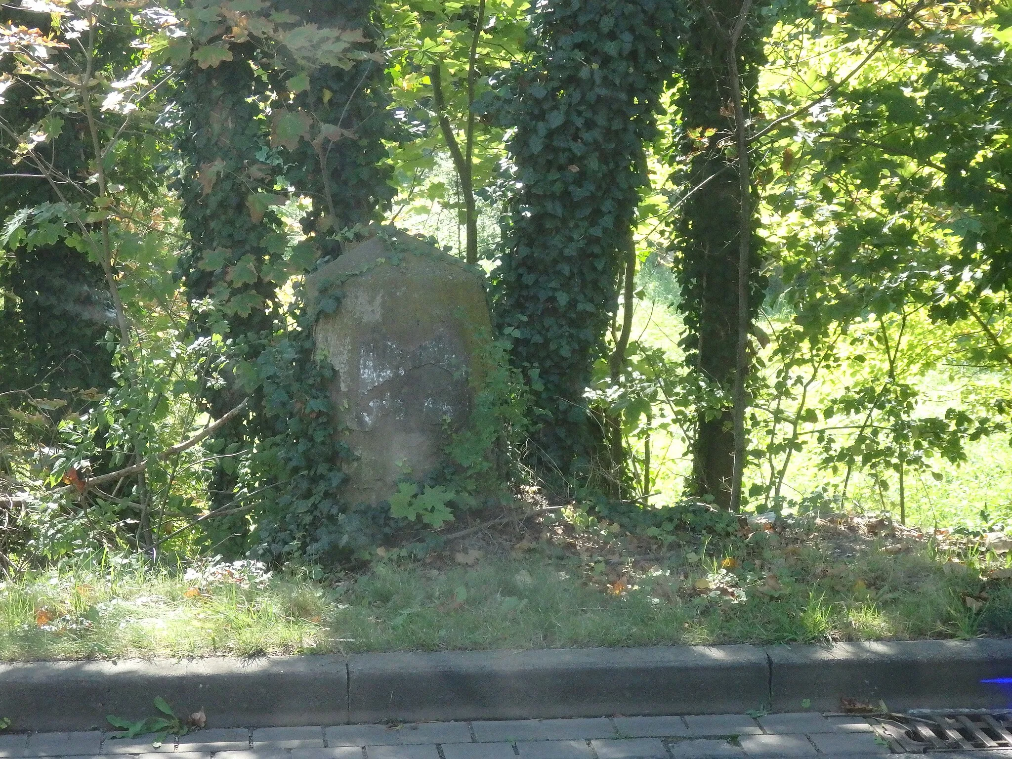 Photo showing: Kapelle Kirchstraße auf dem Friedhof Hohenwarsleben
