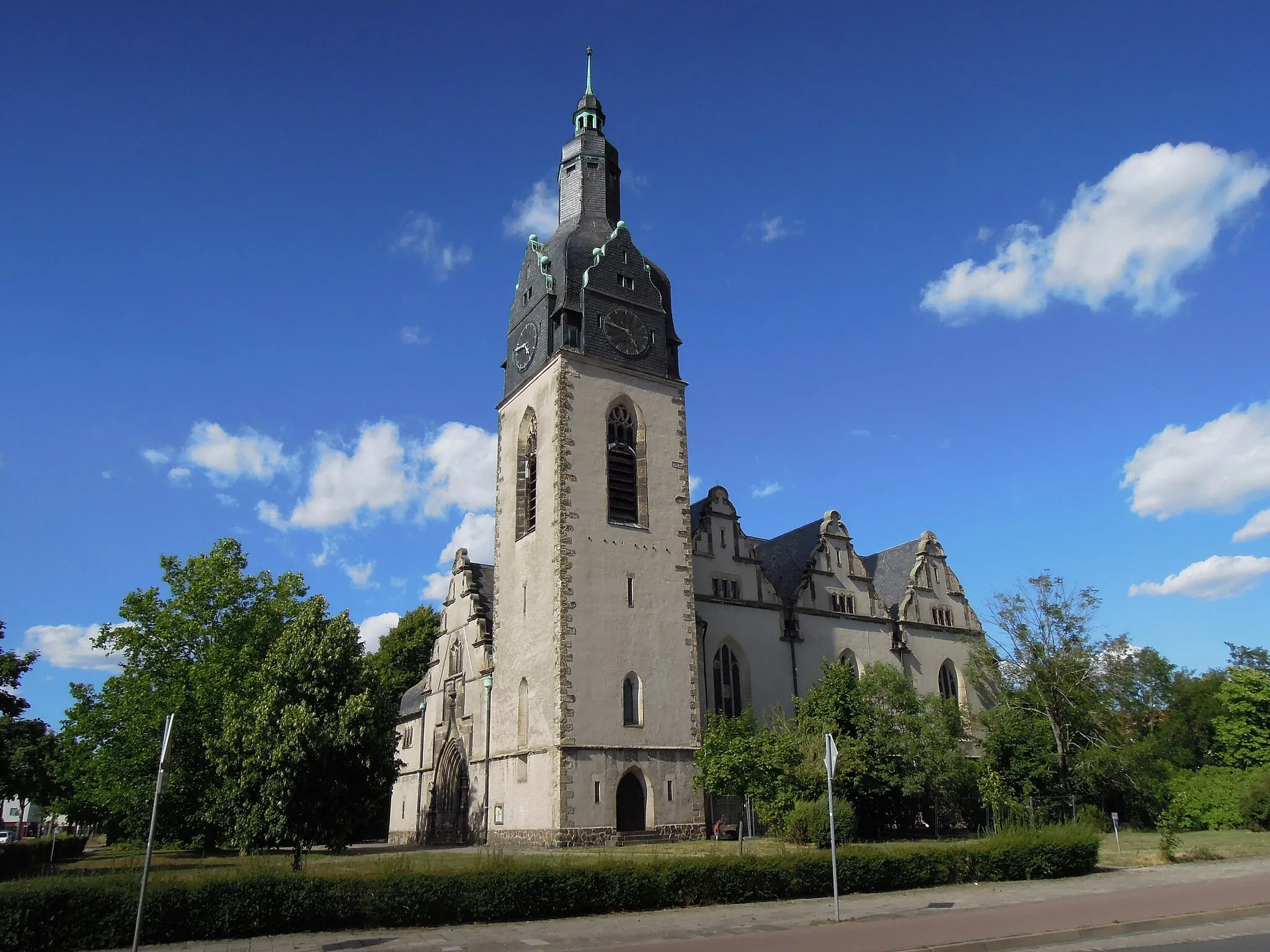 Photo showing: Christuskirche Wittenberg -Südwestansicht- im Juli 2022