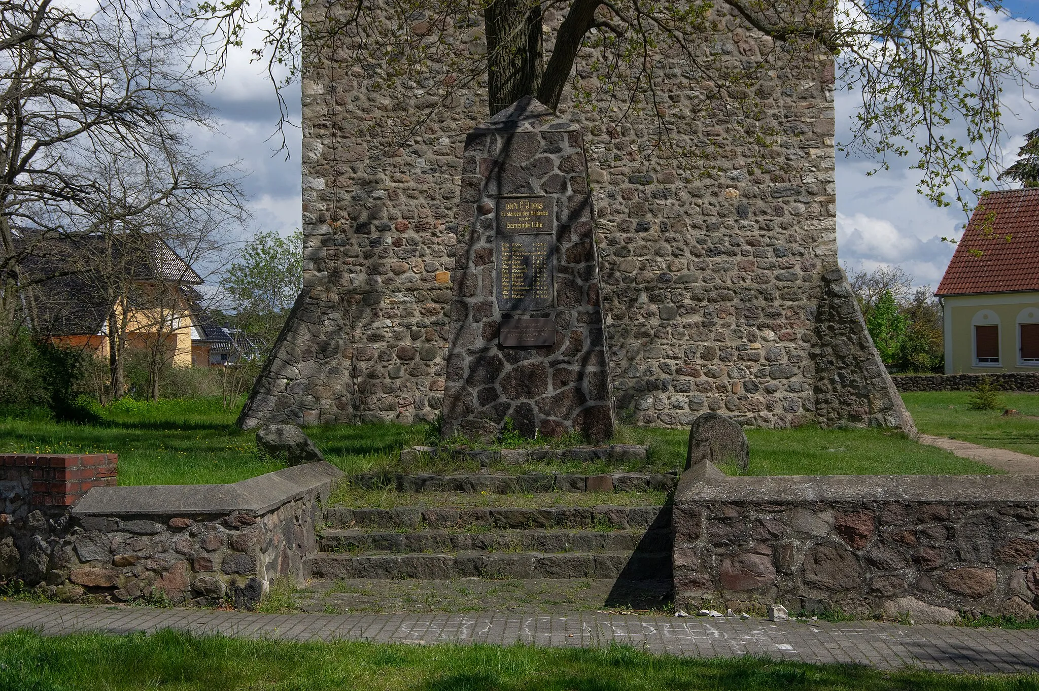 Photo showing: This is a picture of the Saxony-Anhalt Kulturdenkmal (cultural heritage monument) with the ID