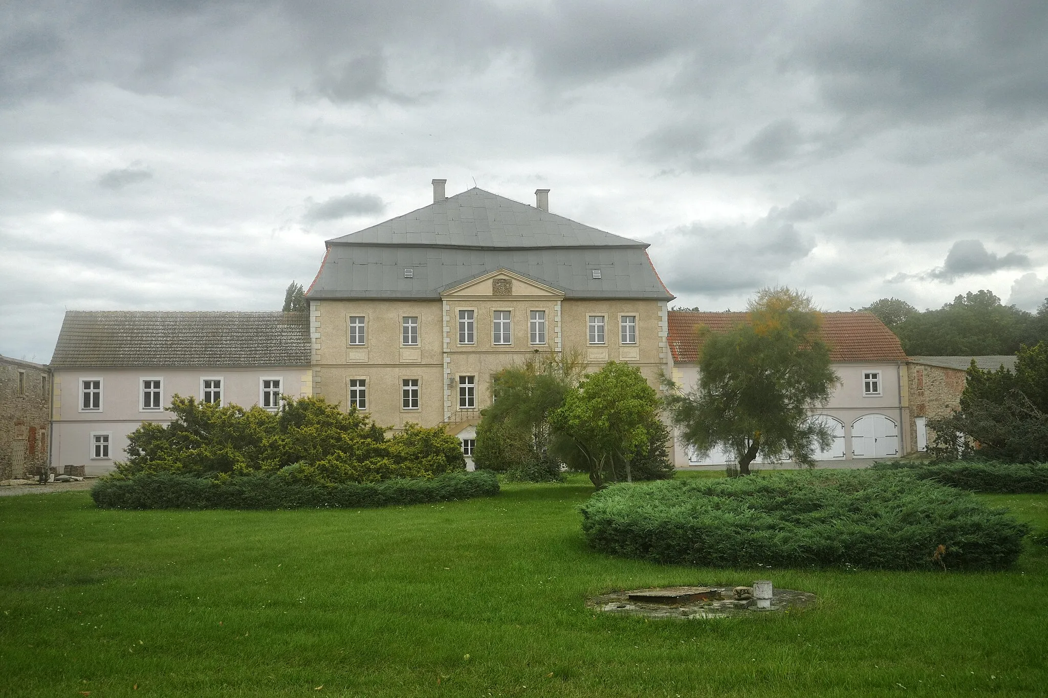 Photo showing: Schloss Poplitz 2021