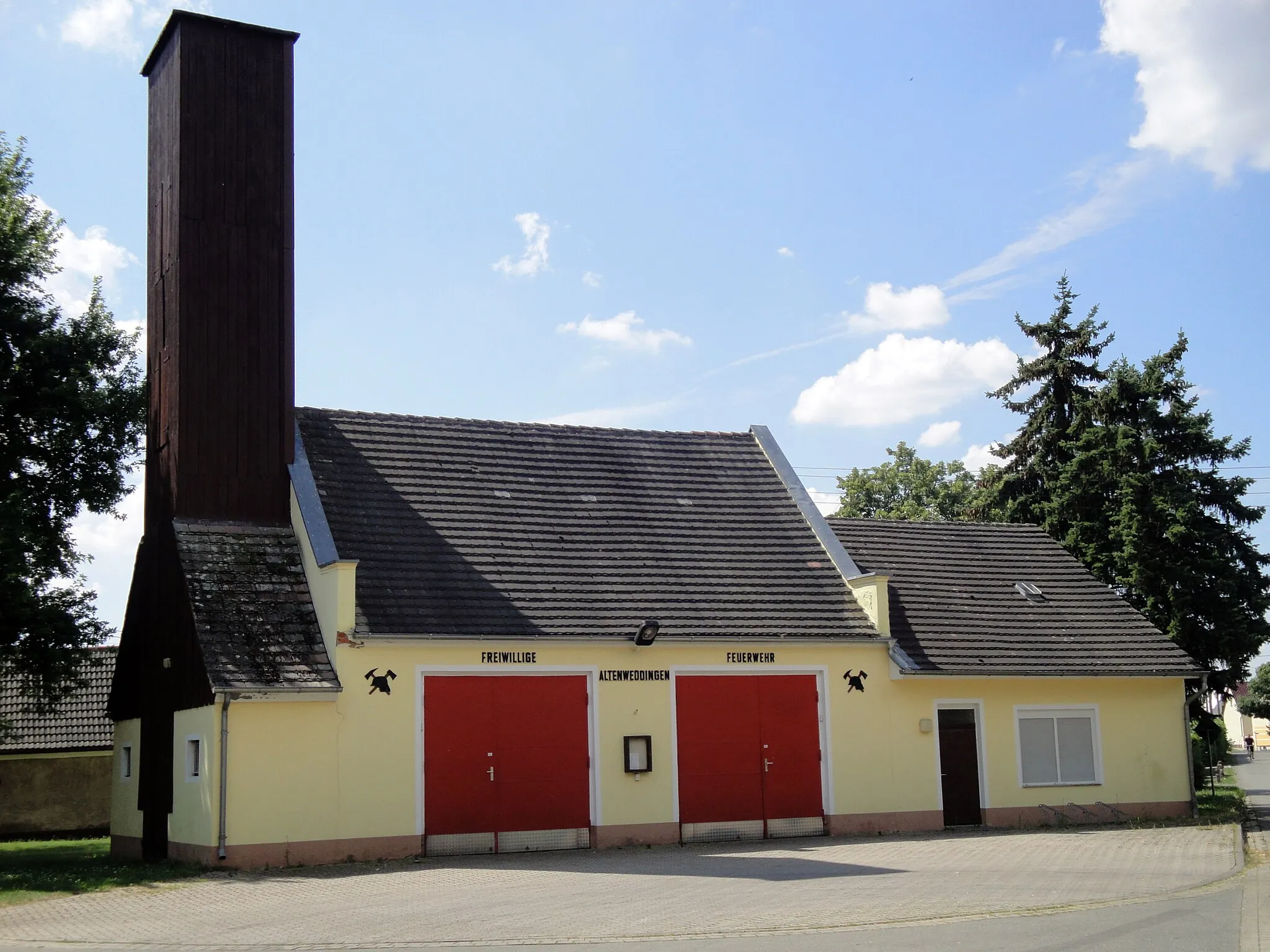 Photo showing: Freiwillige Feuerwehr Altenweddingen