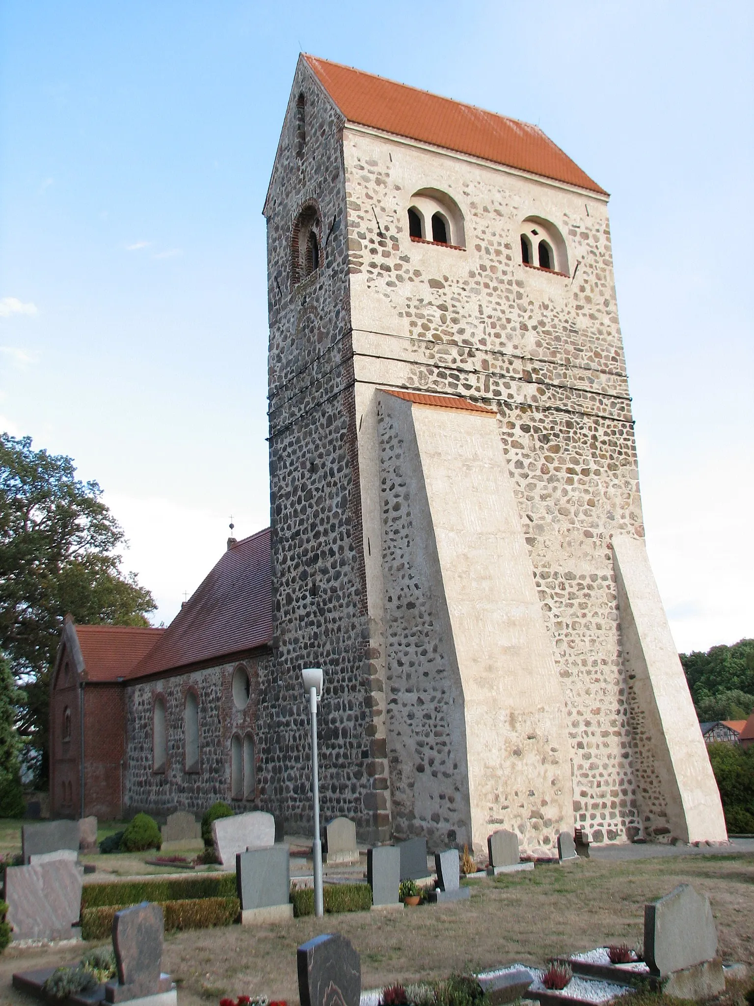 Photo showing: Kirche zu Meßdorf (Oktober 2018)