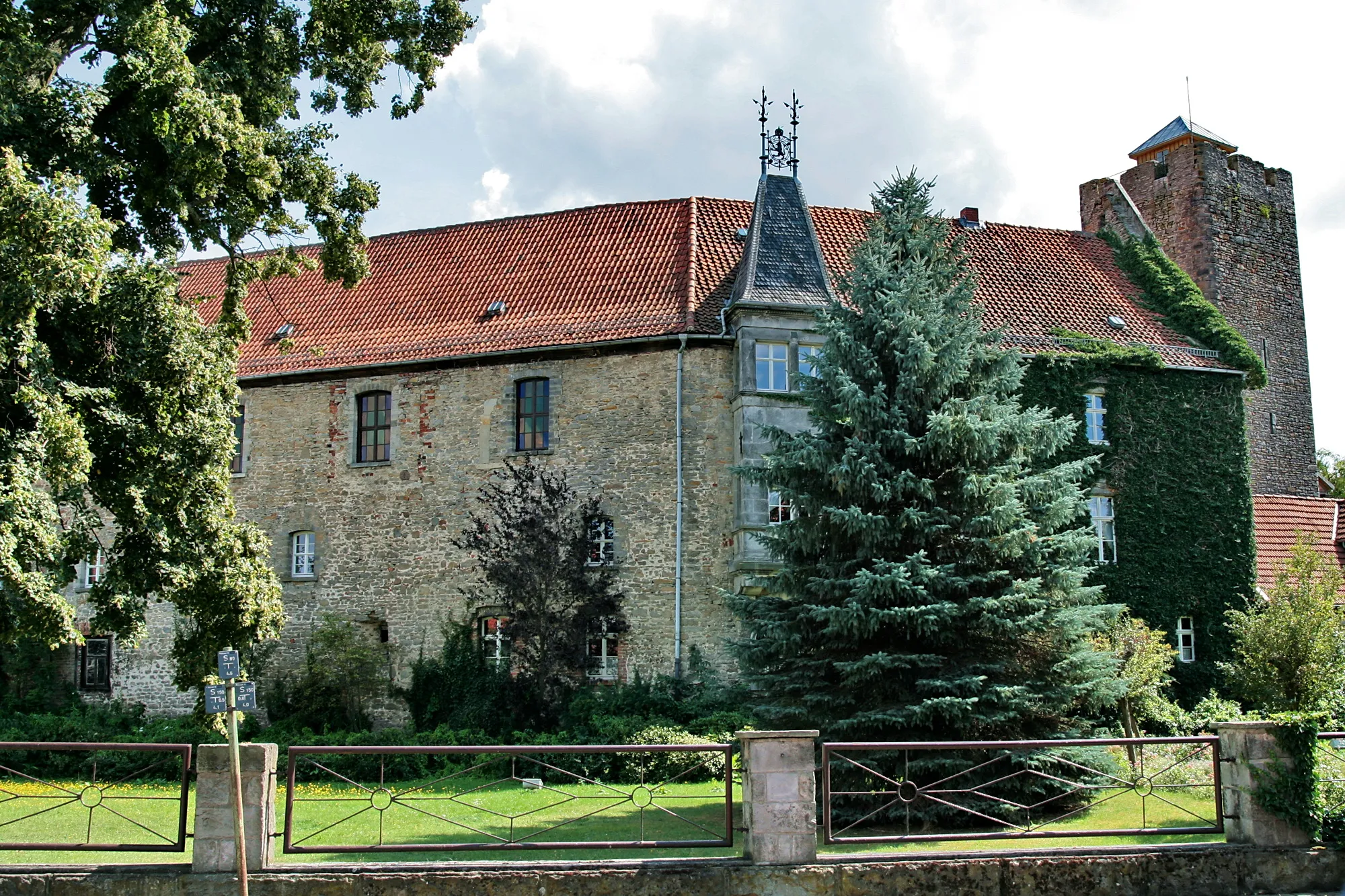 Photo showing: Burg Oebisfelde (Börde)