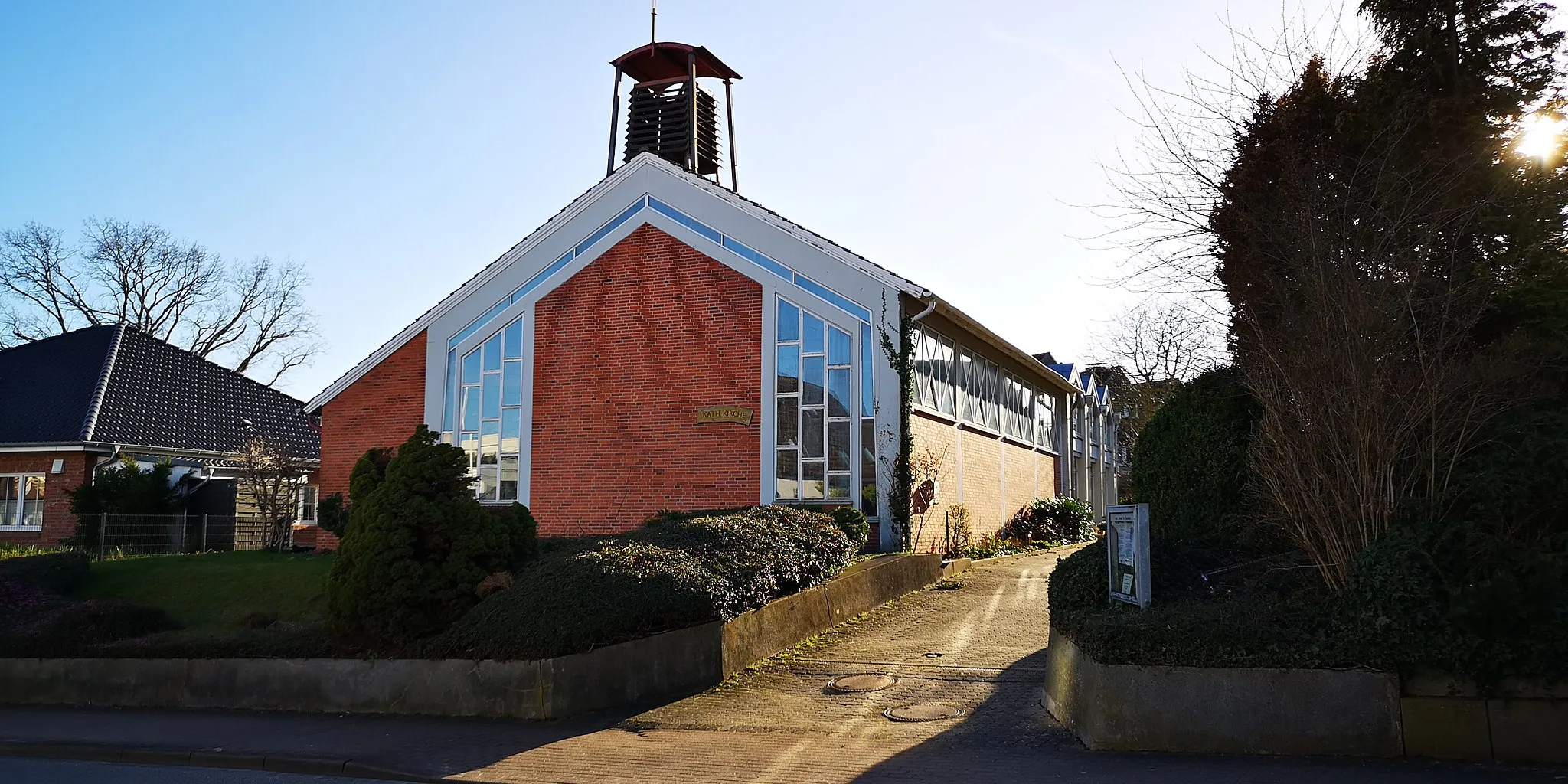 Photo showing: Grömitz / St. Bonifatius-Kirche (röm.-kath.)