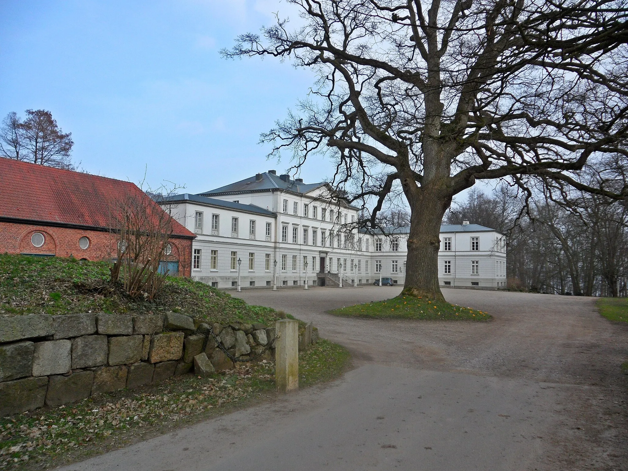 Photo showing: Schloss Nehmten