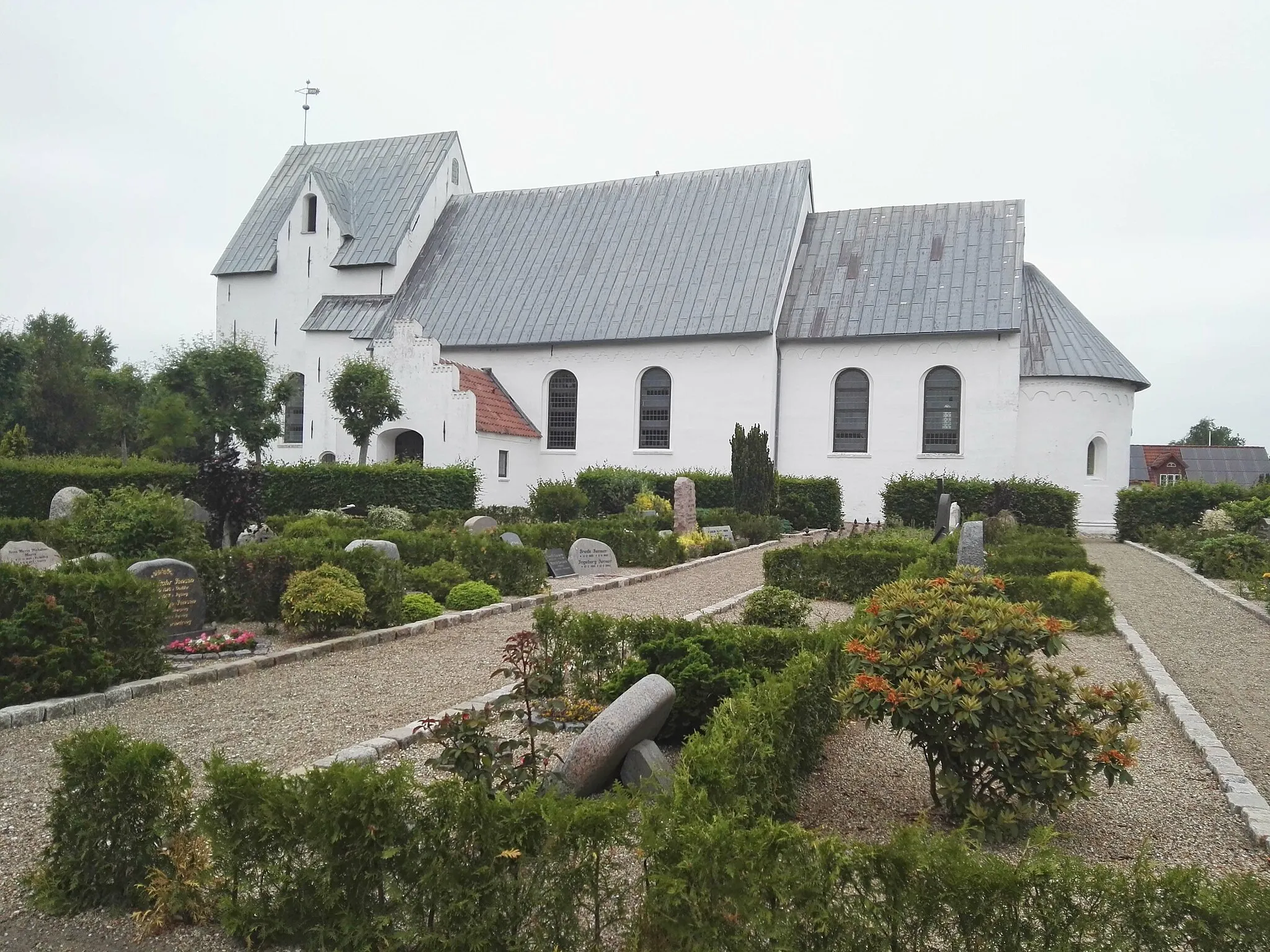 Photo showing: Hostrup Kirke fra sydøst