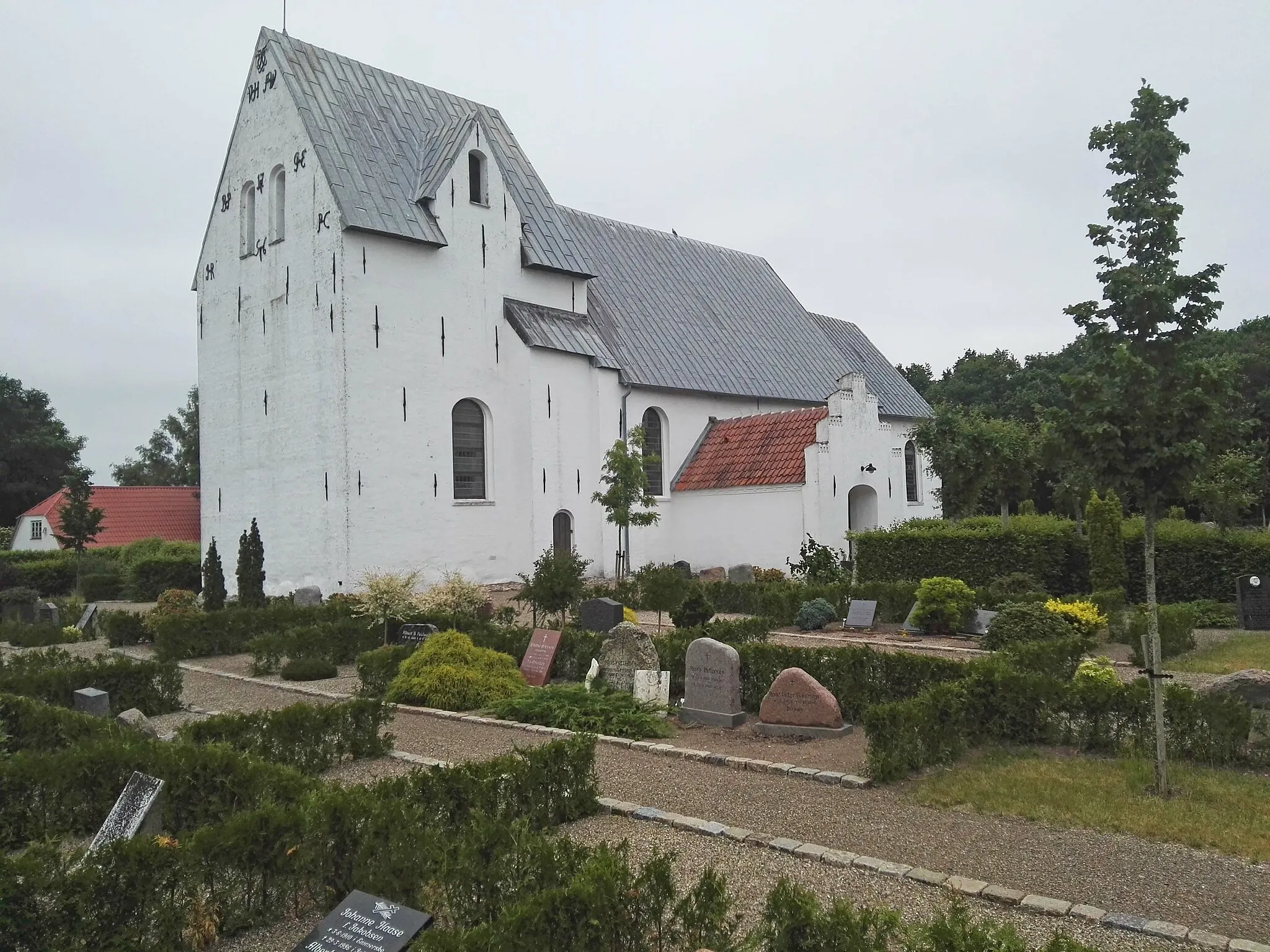 Photo showing: Hostrup Kirke fra sydvest
