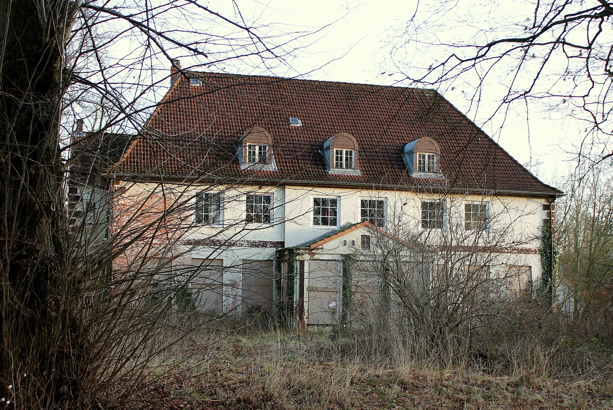 Photo showing: Herrenhaus im Bad Oldesloer Ortsteil Rethwischhof, gelegen in der Straße Zum Amt 2. Denkmalnummer in Schleswig-Holstein: 12560
