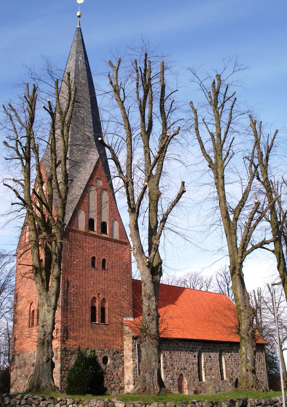 Photo showing: St. Clarenkirche in Blekendorf