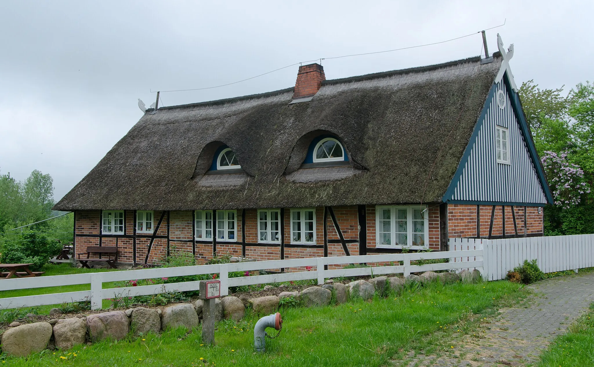 Photo showing: Duvensee reetgedecktes Fachwerkhaus In de Pütt 10