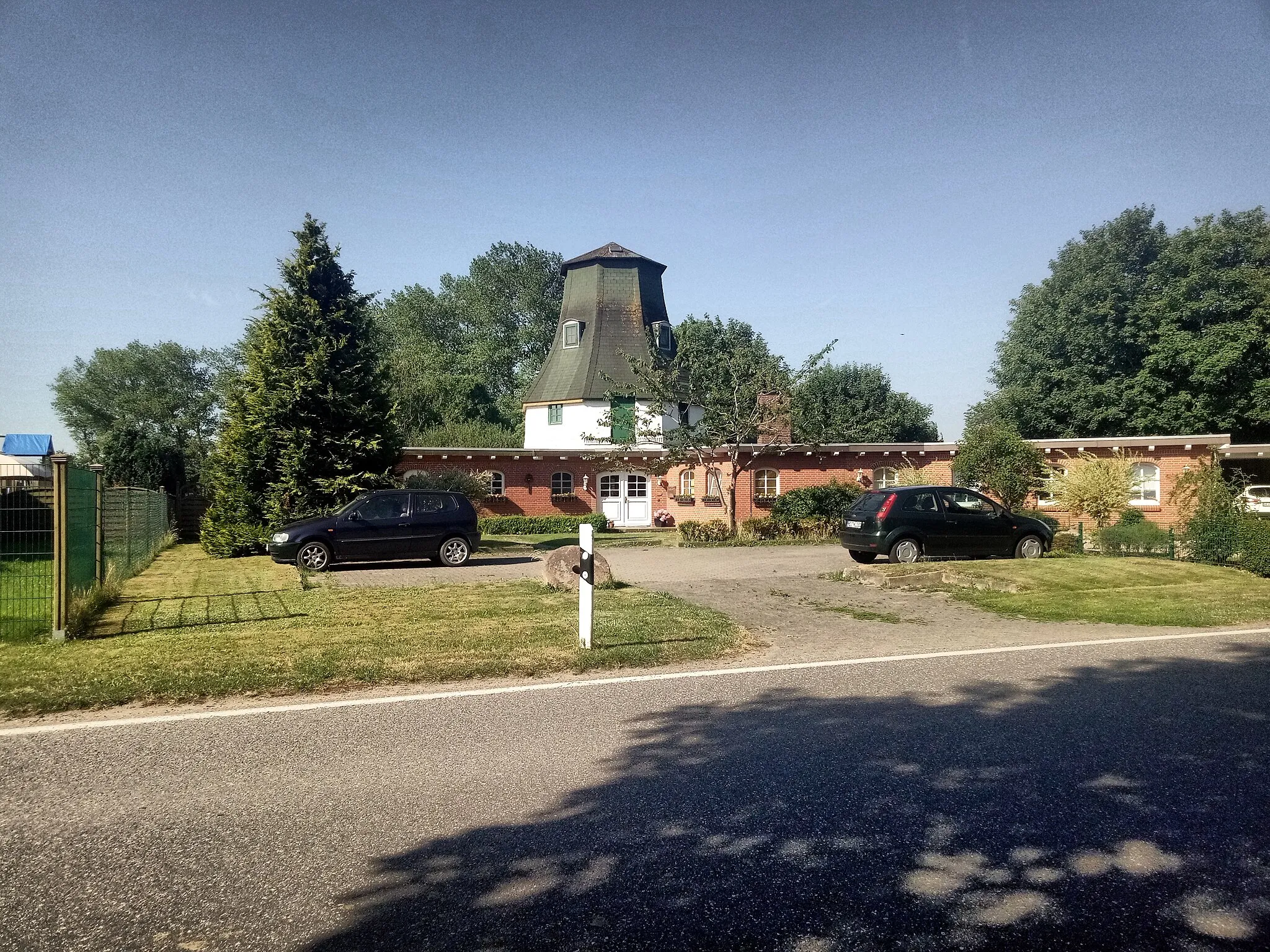 Photo showing: Windmühle in Lieth. Rumpfmühle ohne Kappe