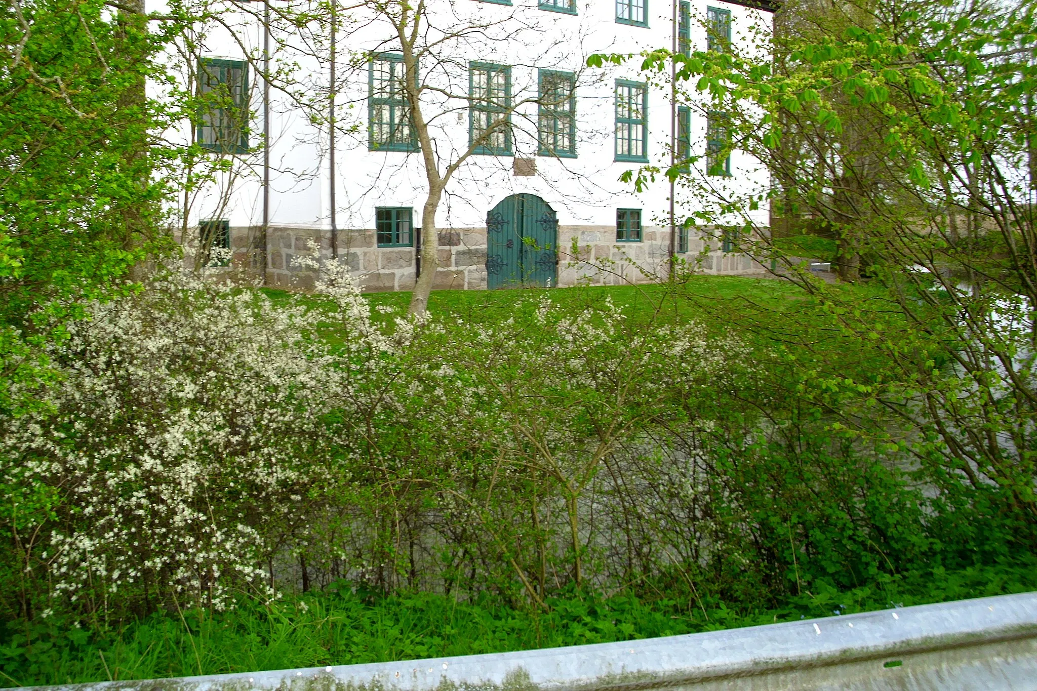 Photo showing: Ansicht des Gutes Dollrott mit Wassergraben